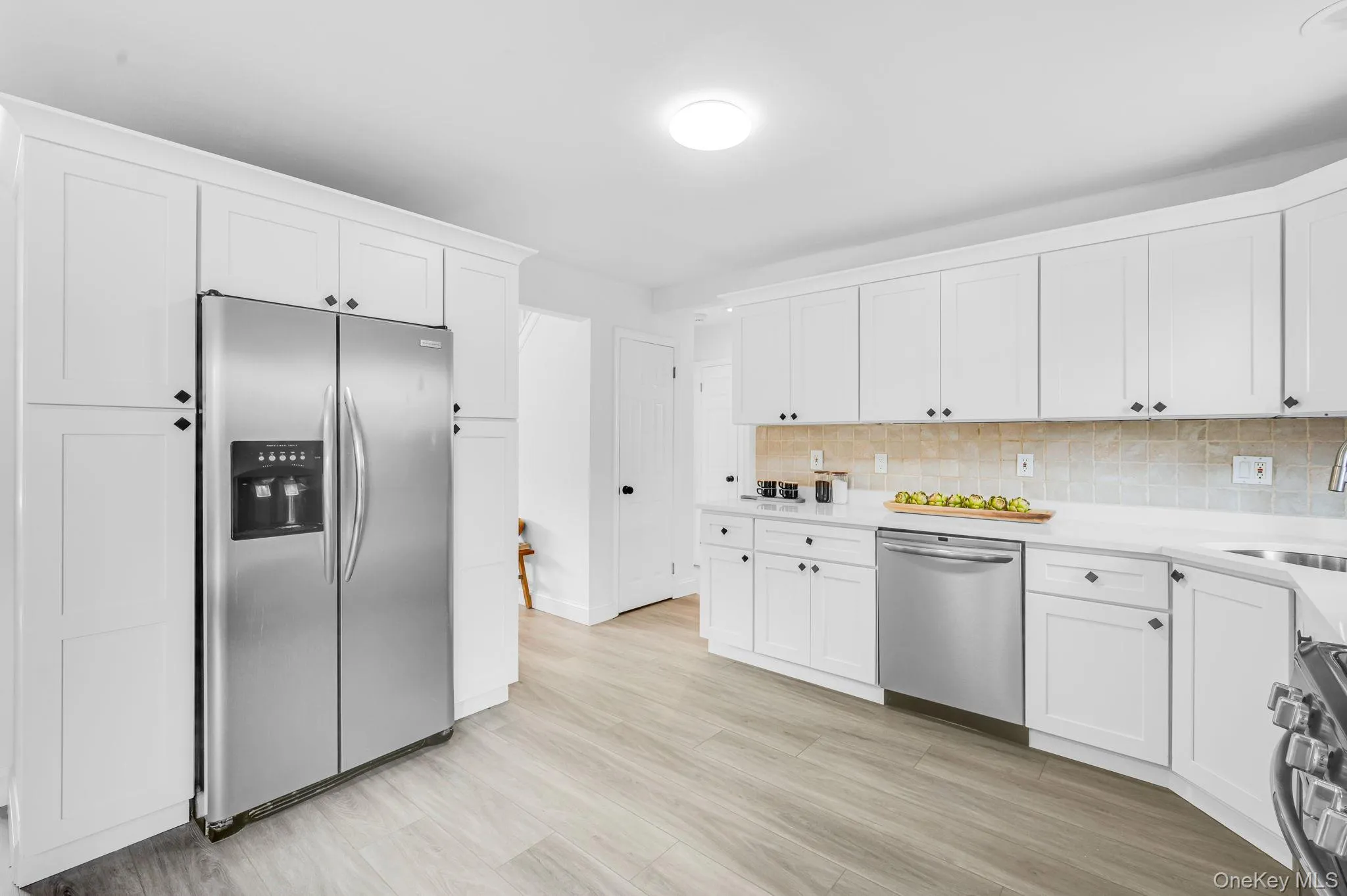 23 Dellmarie Lane, Smithtown, NY, 4 Bedrooms Bedrooms, 8 Rooms Rooms,2 BathroomsBathrooms,Residential,For Rent,Dellmarie,0,1038013 23 Dellmarie Lane, Smithtown, NY, 4 Bedrooms Bedrooms, 8 Rooms Rooms,2 BathroomsBathrooms,Residential,For Rent,Dellmarie,0,1038013