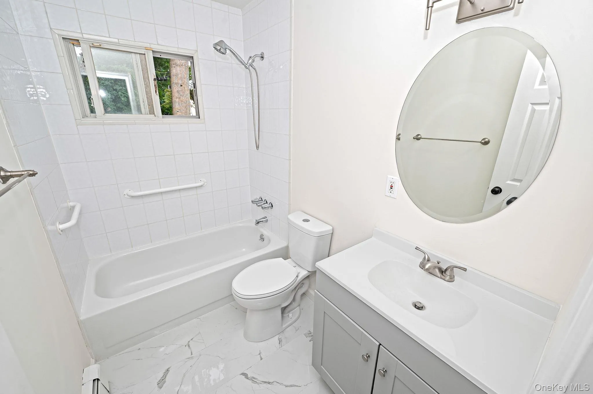 23 Dellmarie Lane, Smithtown, NY, 4 Bedrooms Bedrooms, 8 Rooms Rooms,2 BathroomsBathrooms,Residential,For Rent,Dellmarie,0,1038013 23 Dellmarie Lane, Smithtown, NY, 4 Bedrooms Bedrooms, 8 Rooms Rooms,2 BathroomsBathrooms,Residential,For Rent,Dellmarie,0,1038013