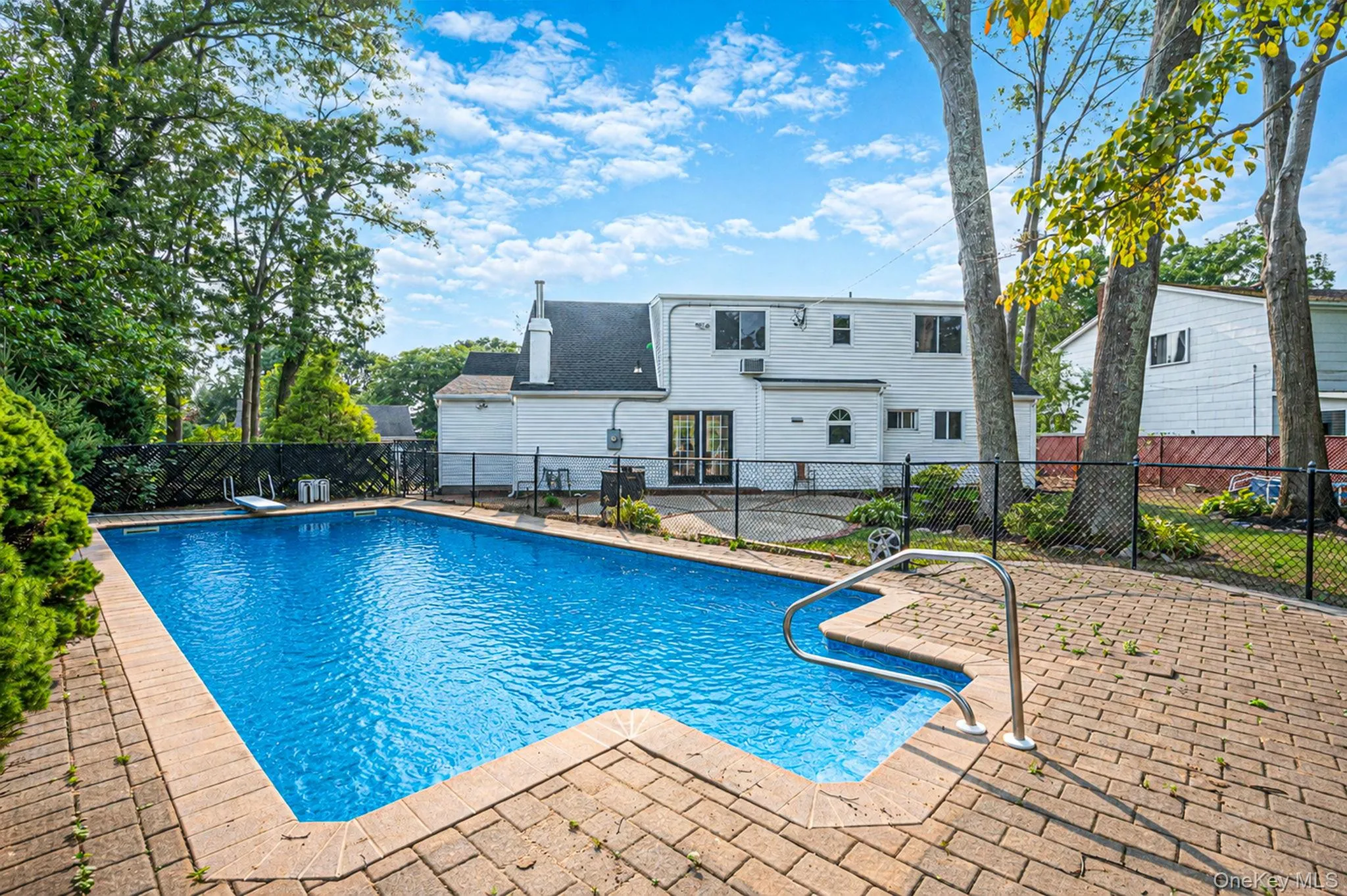 23 Dellmarie Lane, Smithtown, NY, 4 Bedrooms Bedrooms, 8 Rooms Rooms,2 BathroomsBathrooms,Residential,For Rent,Dellmarie,0,1038013 23 Dellmarie Lane, Smithtown, NY, 4 Bedrooms Bedrooms, 8 Rooms Rooms,2 BathroomsBathrooms,Residential,For Rent,Dellmarie,0,1038013