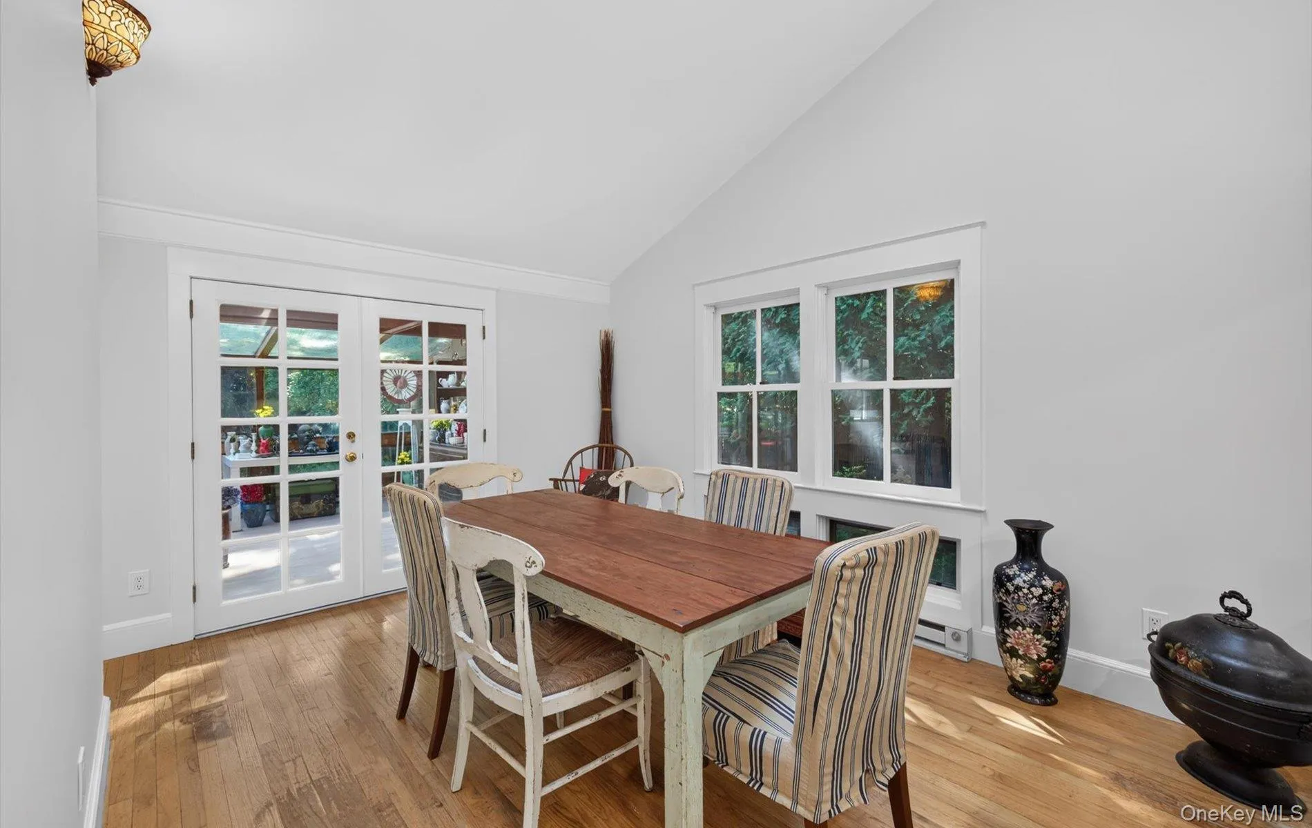 9 Acorn Path, Southampton, NY, 3 Bedrooms Bedrooms, 8 Rooms Rooms,2 BathroomsBathrooms,Residential,For Rent,Acorn Path,0,1038015 9 Acorn Path, Southampton, NY, 3 Bedrooms Bedrooms, 8 Rooms Rooms,2 BathroomsBathrooms,Residential,For Rent,Acorn Path,0,1038015