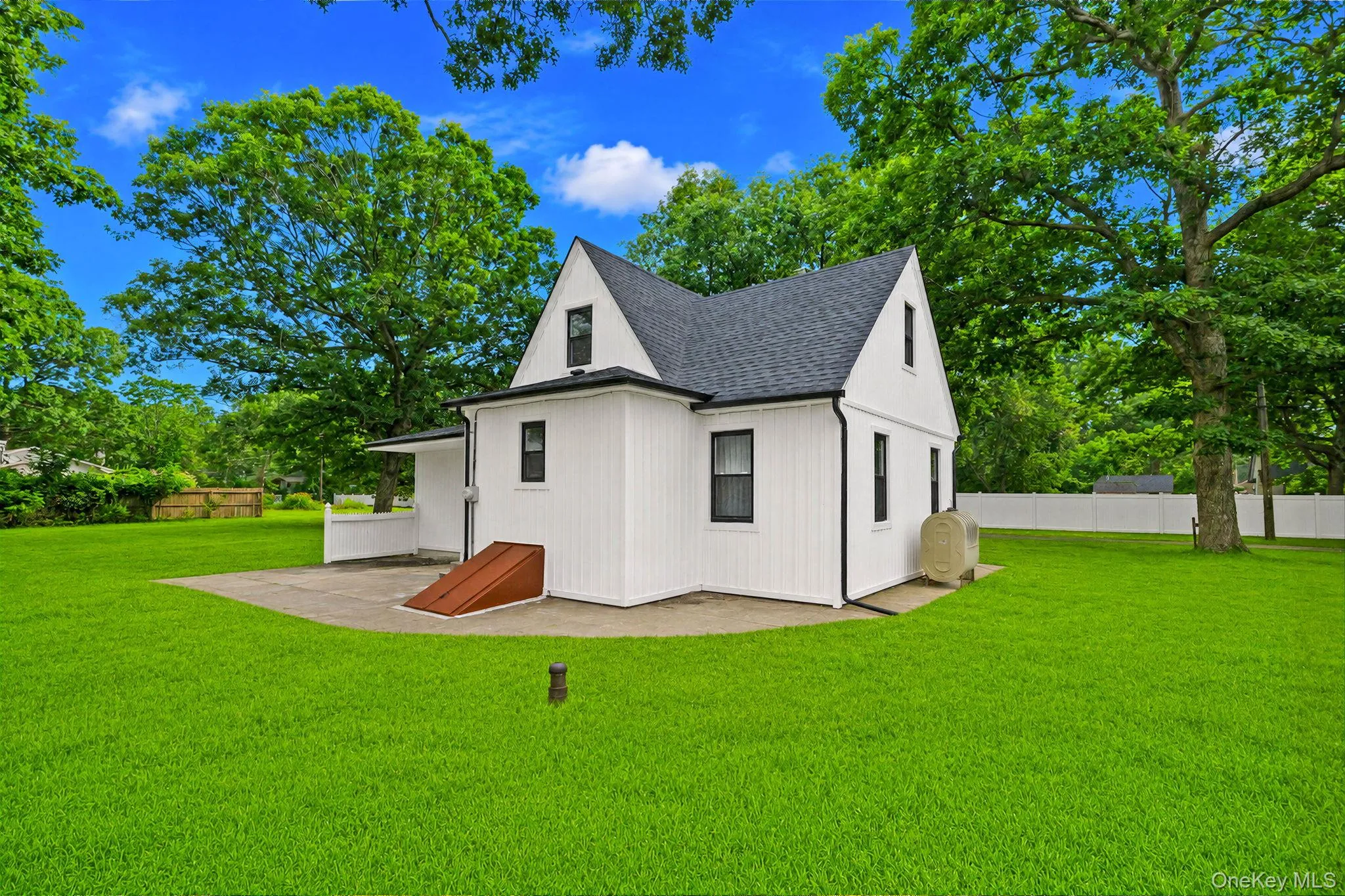 137 Elder Drive, Brookhaven, NY, 2 Bedrooms Bedrooms, 8 Rooms Rooms,2 BathroomsBathrooms,Residential,For Rent,Elder,0,1038016 137 Elder Drive, Brookhaven, NY, 2 Bedrooms Bedrooms, 8 Rooms Rooms,2 BathroomsBathrooms,Residential,For Rent,Elder,0,1038016