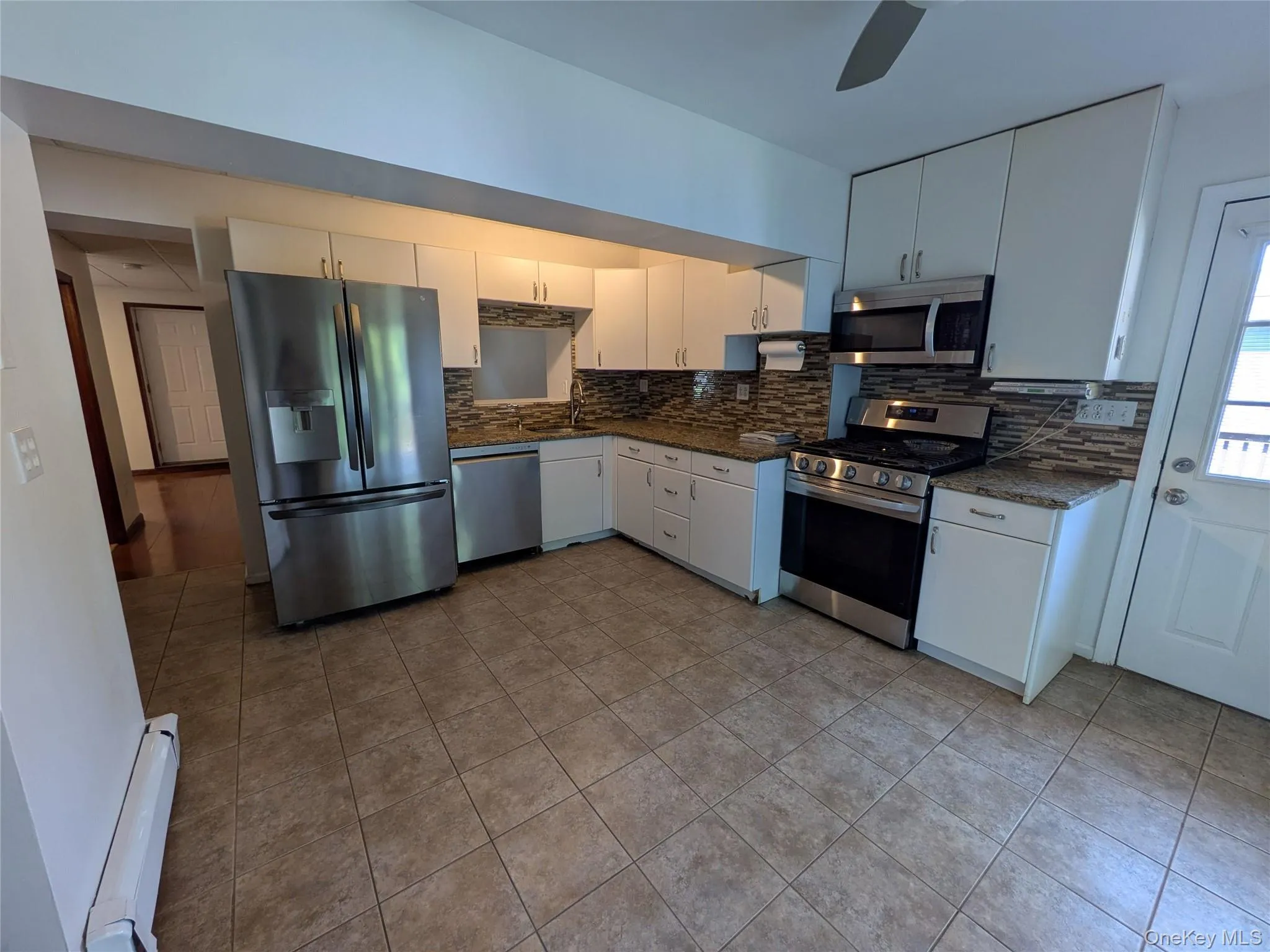 14 Hoover Place, Stony Point, NY, 2 Bedrooms Bedrooms, 5 Rooms Rooms,1 BathroomBathrooms,Residential Lease,For Rent,Hoover,0,1038019 14 Hoover Place, Stony Point, NY, 2 Bedrooms Bedrooms, 5 Rooms Rooms,1 BathroomBathrooms,Residential Lease,For Rent,Hoover,0,1038019