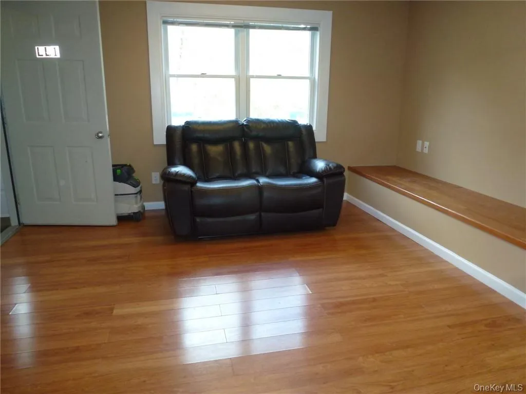 1217 Main Street, Yorktown, NY, 2 Rooms Rooms,1 BathroomBathrooms,Residential Lease,For Rent,Main,0,1038023 1217 Main Street, Yorktown, NY, 2 Rooms Rooms,1 BathroomBathrooms,Residential Lease,For Rent,Main,0,1038023