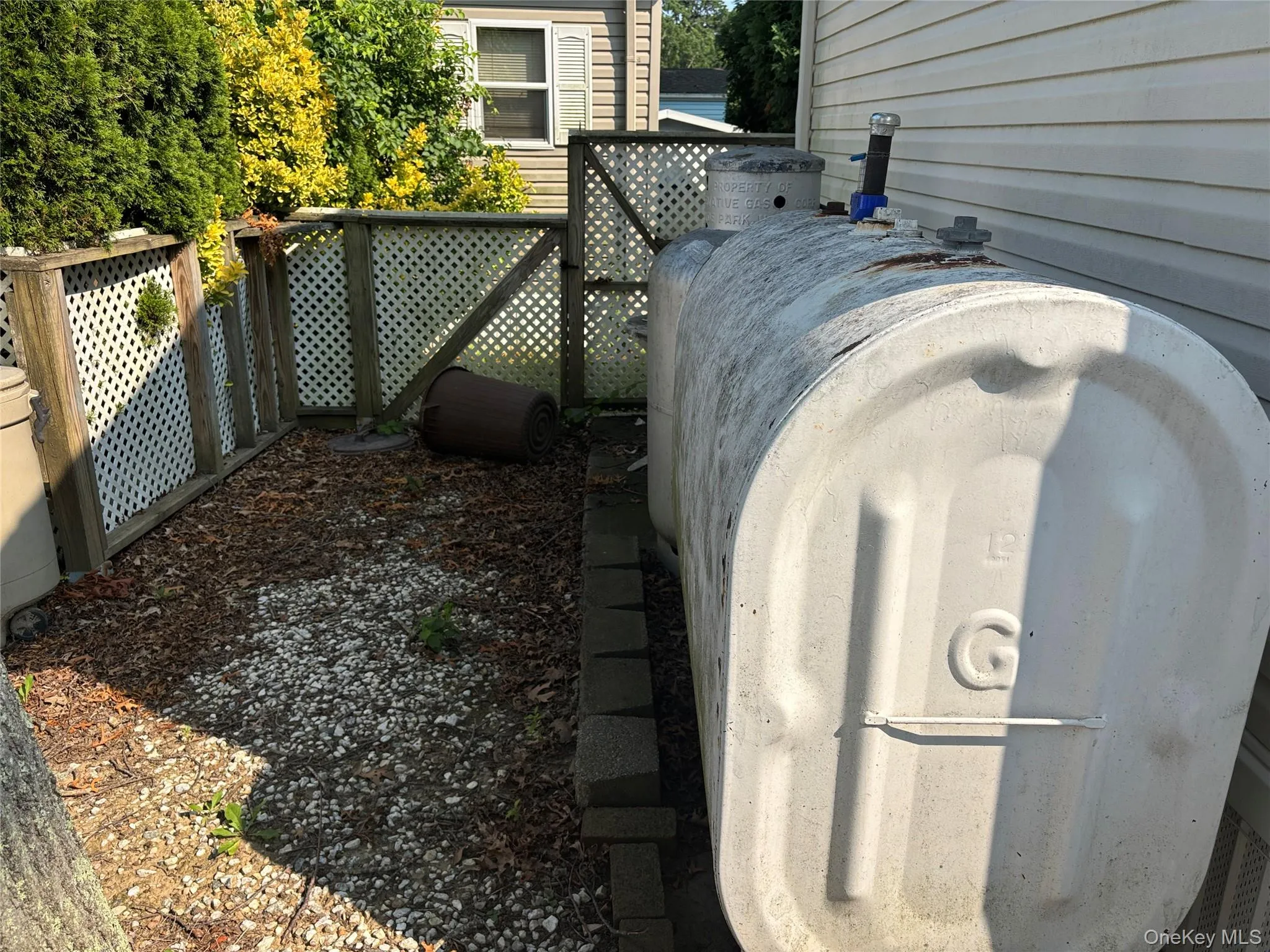 1661 Old Country Road, Riverhead, NY, 2 Bedrooms Bedrooms, 5 Rooms Rooms,2 BathroomsBathrooms,Residential,For Rent,Old Country,0,1038025 1661 Old Country Road, Riverhead, NY, 2 Bedrooms Bedrooms, 5 Rooms Rooms,2 BathroomsBathrooms,Residential,For Rent,Old Country,0,1038025