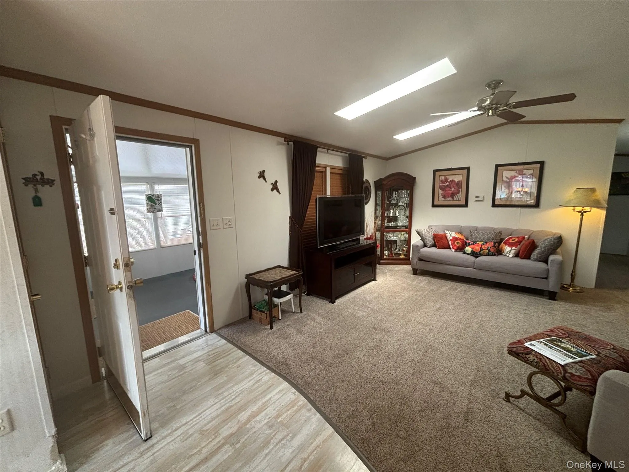1661 Old Country Road, Riverhead, NY, 2 Bedrooms Bedrooms, 5 Rooms Rooms,2 BathroomsBathrooms,Residential,For Rent,Old Country,0,1038025 1661 Old Country Road, Riverhead, NY, 2 Bedrooms Bedrooms, 5 Rooms Rooms,2 BathroomsBathrooms,Residential,For Rent,Old Country,0,1038025