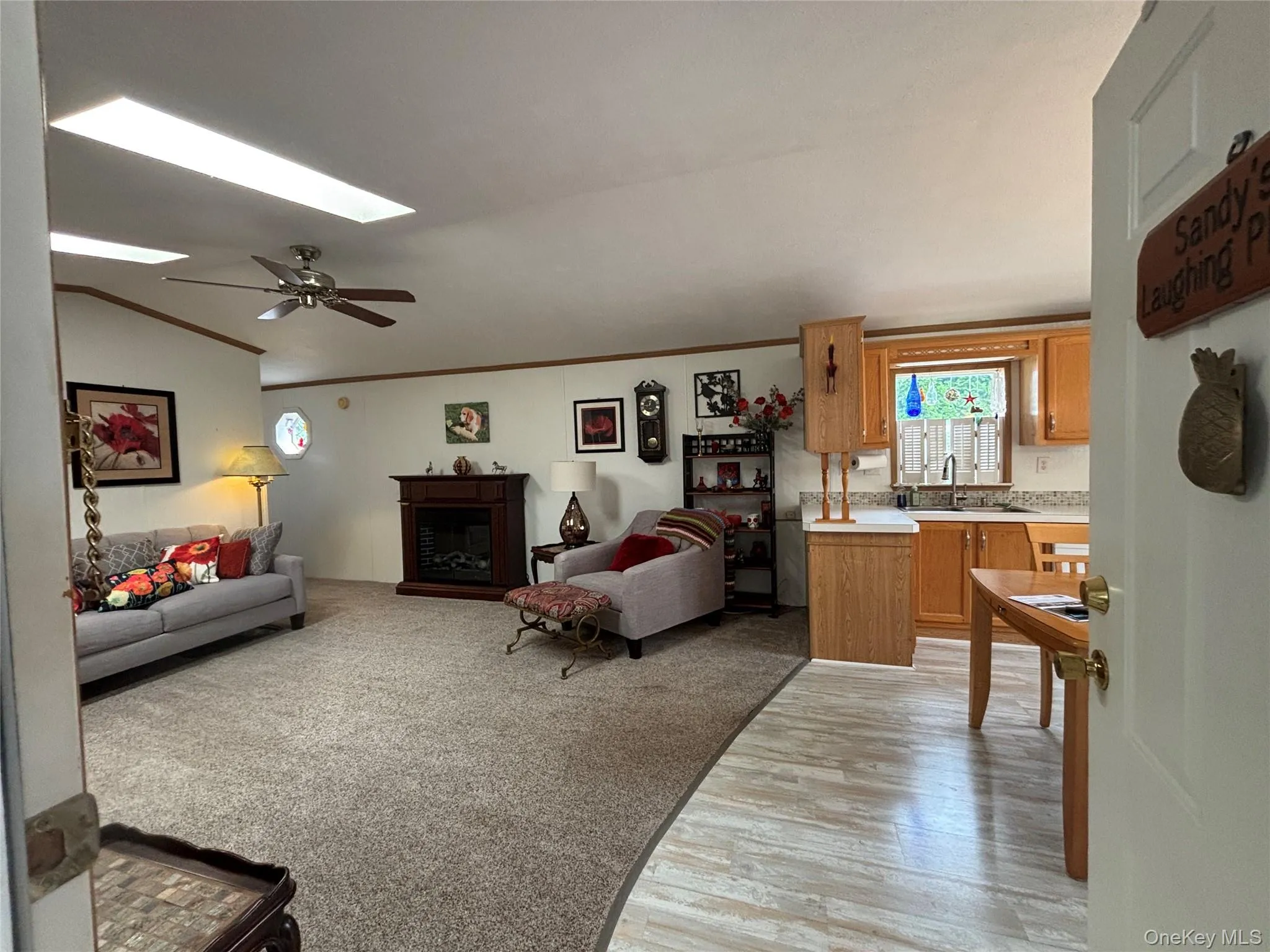 1661 Old Country Road, Riverhead, NY, 2 Bedrooms Bedrooms, 5 Rooms Rooms,2 BathroomsBathrooms,Residential,For Rent,Old Country,0,1038025 1661 Old Country Road, Riverhead, NY, 2 Bedrooms Bedrooms, 5 Rooms Rooms,2 BathroomsBathrooms,Residential,For Rent,Old Country,0,1038025