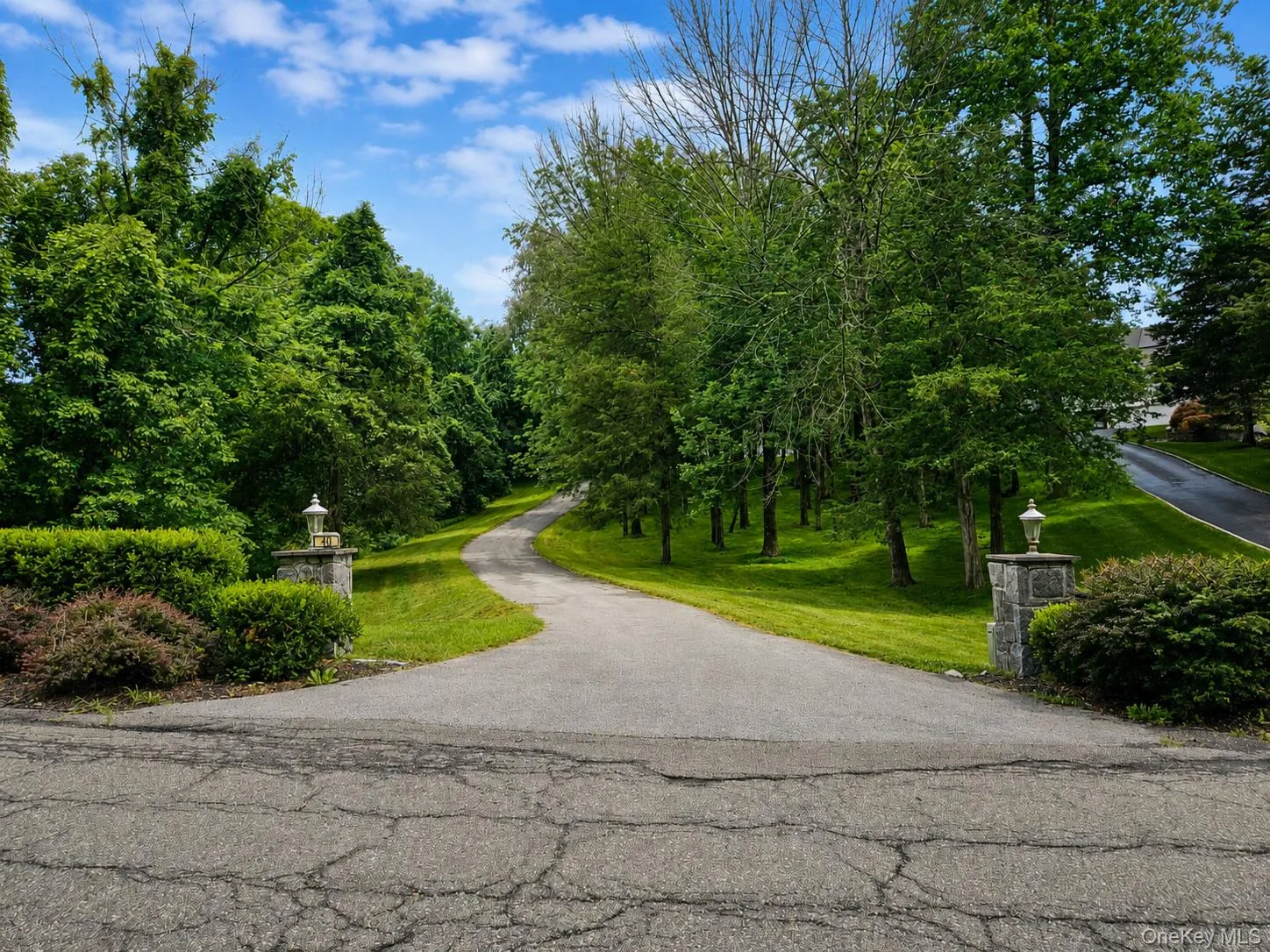 40 Winter Park Drive, Wappinger, NY, 4 Bedrooms Bedrooms, 12 Rooms Rooms,3 BathroomsBathrooms,Residential,For Rent,Winter Park,0,1038026 40 Winter Park Drive, Wappinger, NY, 4 Bedrooms Bedrooms, 12 Rooms Rooms,3 BathroomsBathrooms,Residential,For Rent,Winter Park,0,1038026