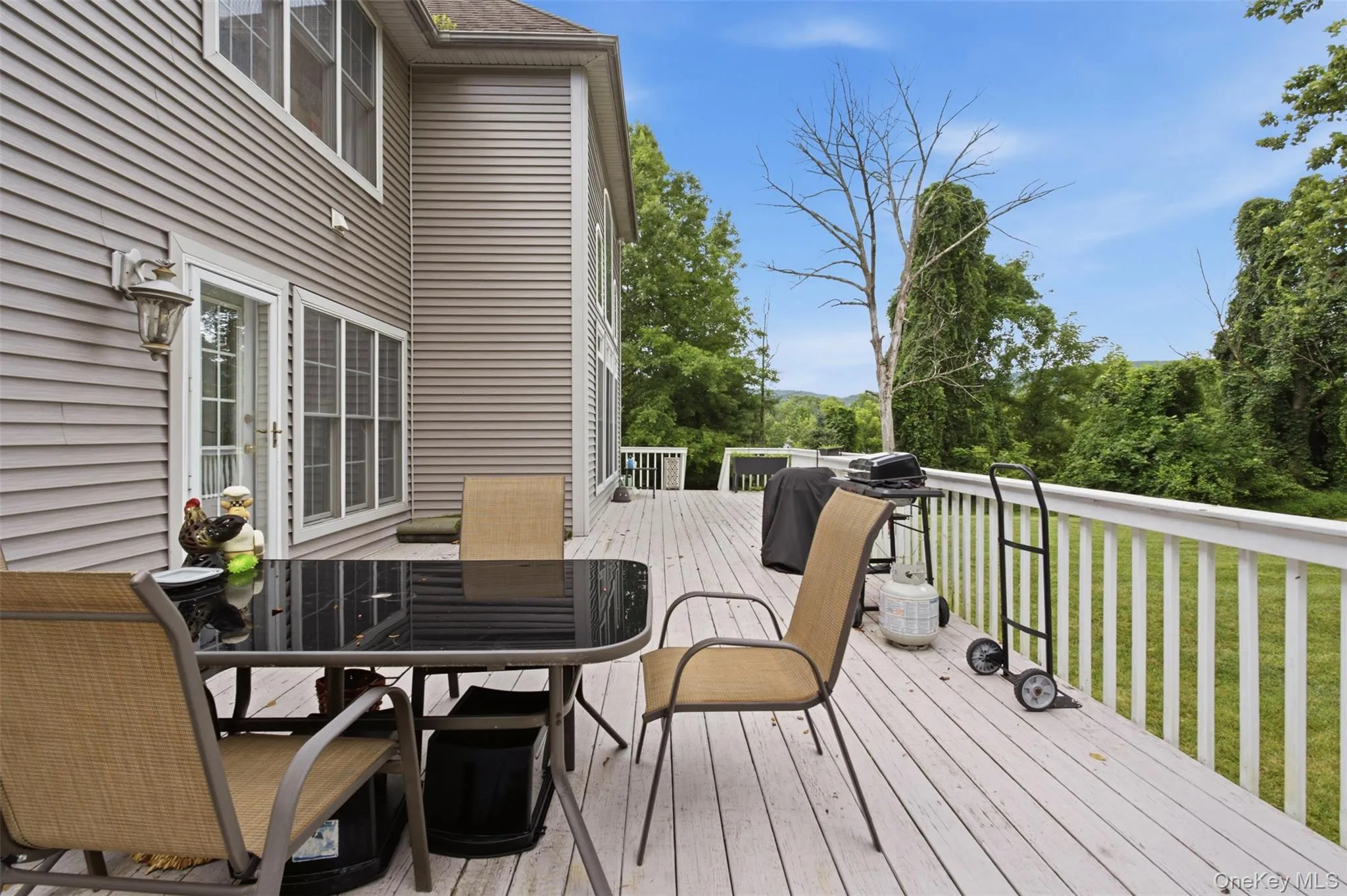 40 Winter Park Drive, Wappinger, NY, 4 Bedrooms Bedrooms, 12 Rooms Rooms,3 BathroomsBathrooms,Residential,For Rent,Winter Park,0,1038026 40 Winter Park Drive, Wappinger, NY, 4 Bedrooms Bedrooms, 12 Rooms Rooms,3 BathroomsBathrooms,Residential,For Rent,Winter Park,0,1038026