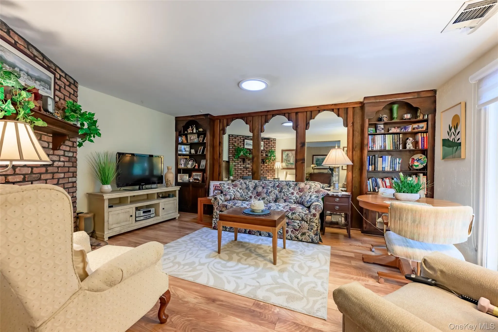 297 Brettonwoods Drive, Brookhaven, NY, 3 Bedrooms Bedrooms, 7 Rooms Rooms,1 BathroomBathrooms,Residential,For Rent,Brettonwoods,0,1038027 297 Brettonwoods Drive, Brookhaven, NY, 3 Bedrooms Bedrooms, 7 Rooms Rooms,1 BathroomBathrooms,Residential,For Rent,Brettonwoods,0,1038027