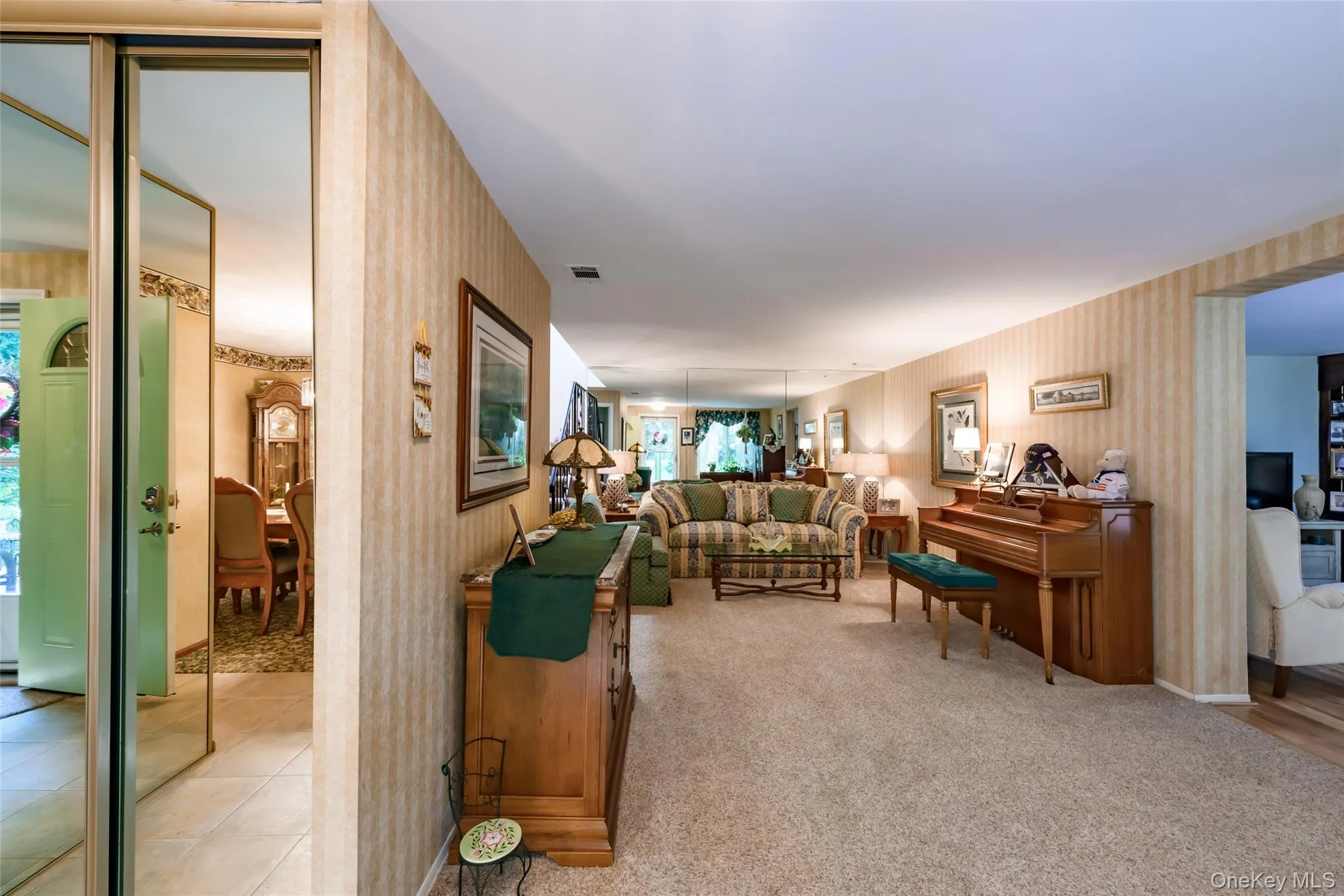 297 Brettonwoods Drive, Brookhaven, NY, 3 Bedrooms Bedrooms, 7 Rooms Rooms,1 BathroomBathrooms,Residential,For Rent,Brettonwoods,0,1038027 297 Brettonwoods Drive, Brookhaven, NY, 3 Bedrooms Bedrooms, 7 Rooms Rooms,1 BathroomBathrooms,Residential,For Rent,Brettonwoods,0,1038027