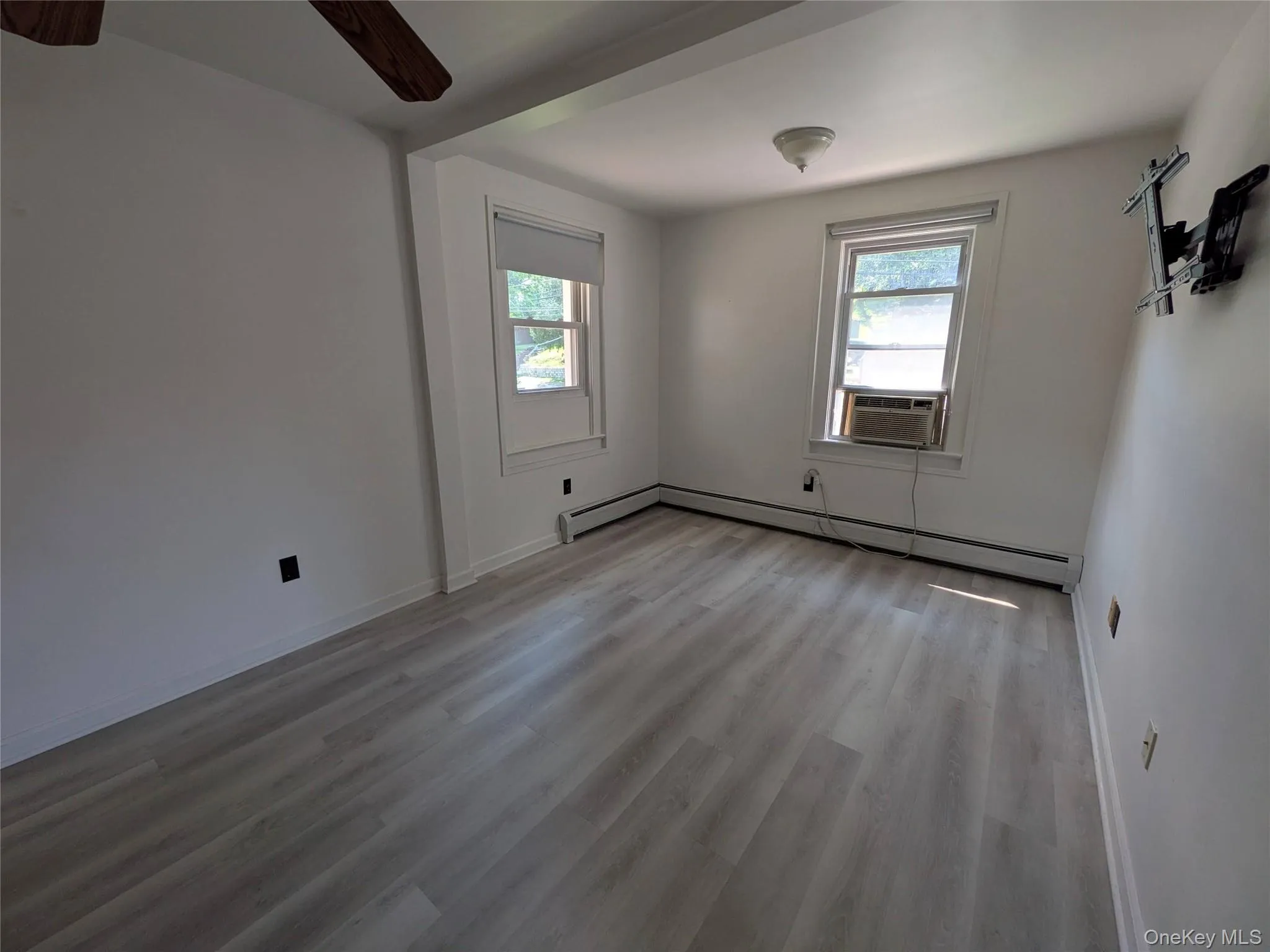 14 Hoover Place, Stony Point, NY, 1 Bedroom Bedrooms, 4 Rooms Rooms,1 BathroomBathrooms,Residential Lease,For Rent,Hoover,0,1038031 14 Hoover Place, Stony Point, NY, 1 Bedroom Bedrooms, 4 Rooms Rooms,1 BathroomBathrooms,Residential Lease,For Rent,Hoover,0,1038031