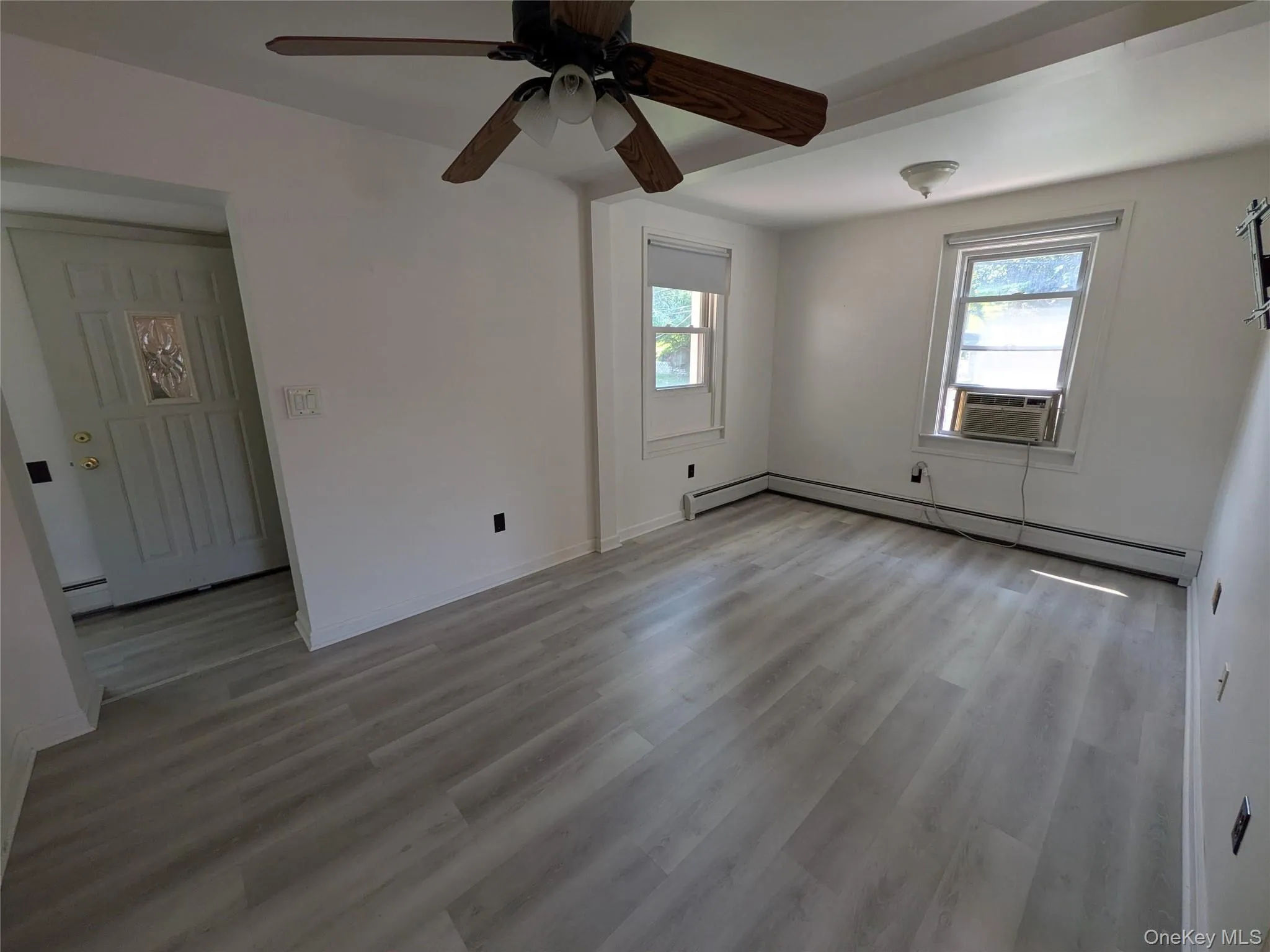 14 Hoover Place, Stony Point, NY, 1 Bedroom Bedrooms, 4 Rooms Rooms,1 BathroomBathrooms,Residential Lease,For Rent,Hoover,0,1038031 14 Hoover Place, Stony Point, NY, 1 Bedroom Bedrooms, 4 Rooms Rooms,1 BathroomBathrooms,Residential Lease,For Rent,Hoover,0,1038031