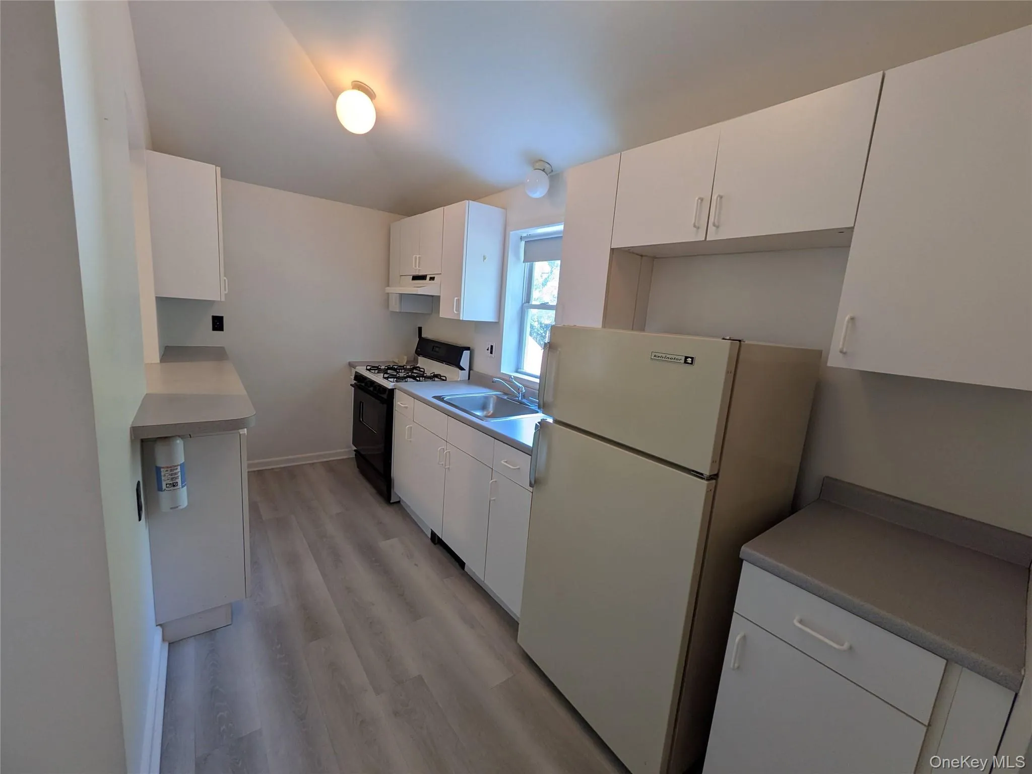 14 Hoover Place, Stony Point, NY, 1 Bedroom Bedrooms, 4 Rooms Rooms,1 BathroomBathrooms,Residential Lease,For Rent,Hoover,0,1038031 14 Hoover Place, Stony Point, NY, 1 Bedroom Bedrooms, 4 Rooms Rooms,1 BathroomBathrooms,Residential Lease,For Rent,Hoover,0,1038031