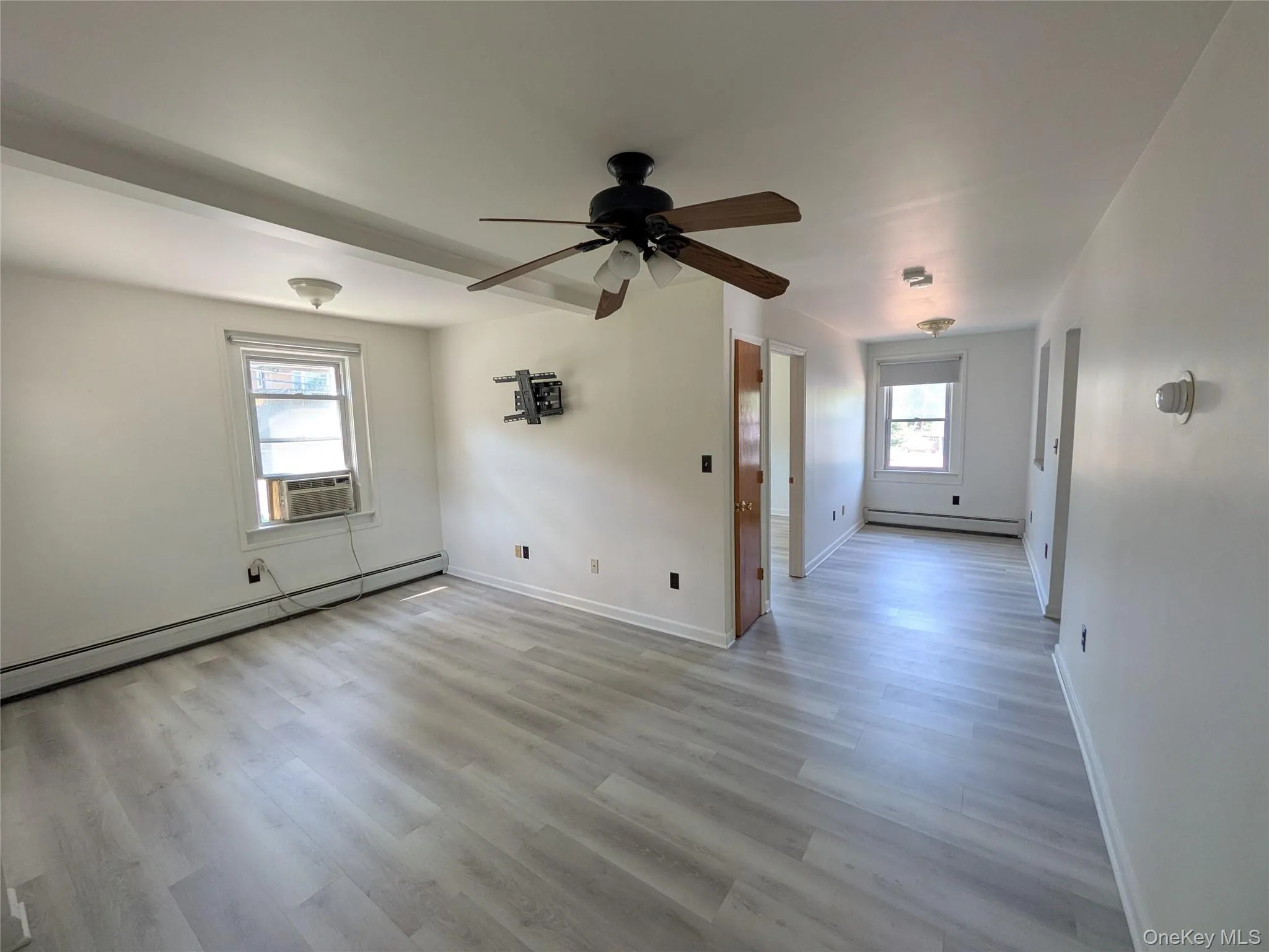 14 Hoover Place, Stony Point, NY, 1 Bedroom Bedrooms, 4 Rooms Rooms,1 BathroomBathrooms,Residential Lease,For Rent,Hoover,0,1038031 14 Hoover Place, Stony Point, NY, 1 Bedroom Bedrooms, 4 Rooms Rooms,1 BathroomBathrooms,Residential Lease,For Rent,Hoover,0,1038031