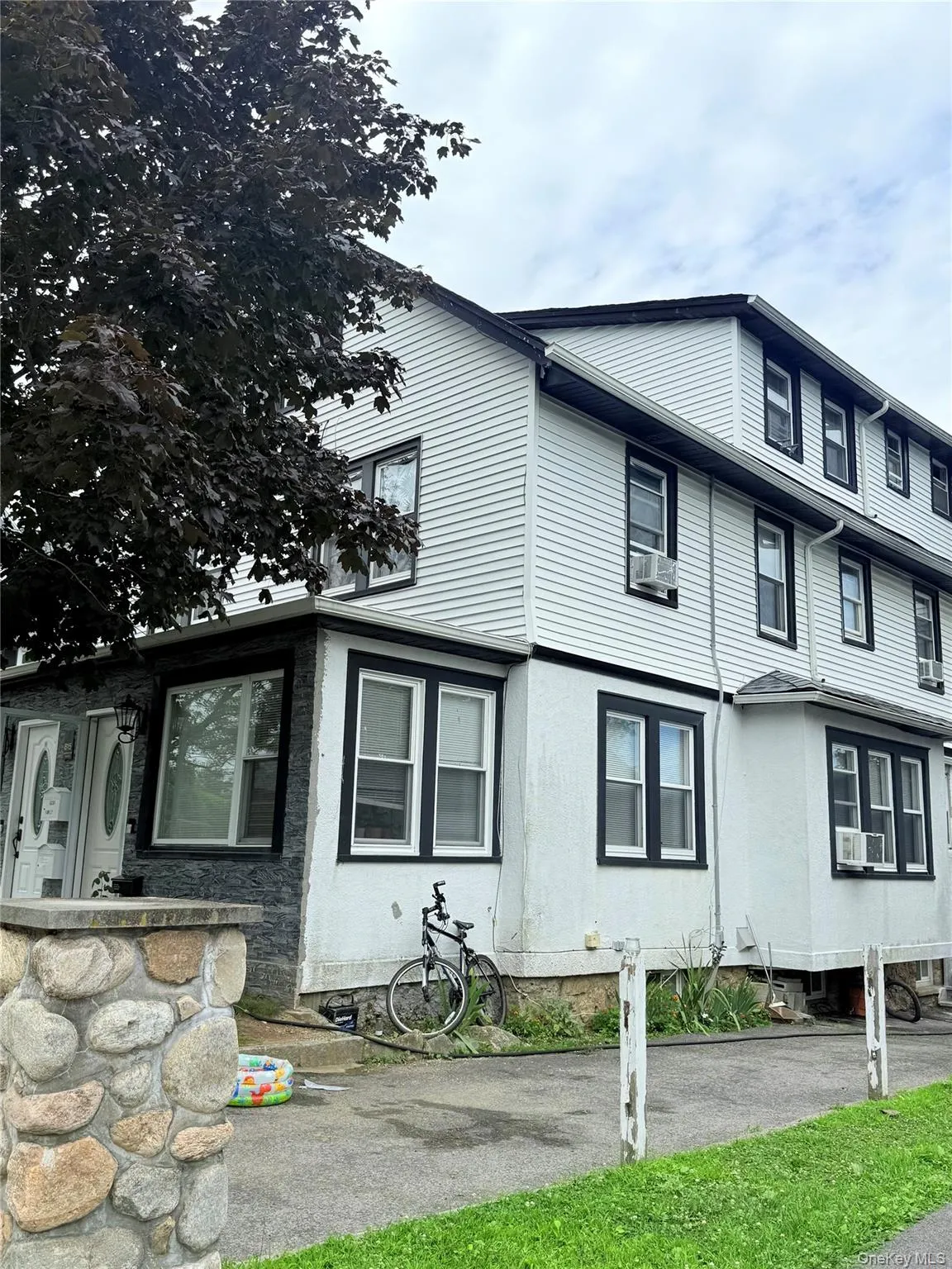 815 Carpenter Place, Mamaroneck, NY, 3 Bedrooms Bedrooms, 7 Rooms Rooms,1 BathroomBathrooms,Residential Lease,For Rent,Carpenter,0,1038036 815 Carpenter Place, Mamaroneck, NY, 3 Bedrooms Bedrooms, 7 Rooms Rooms,1 BathroomBathrooms,Residential Lease,For Rent,Carpenter,0,1038036