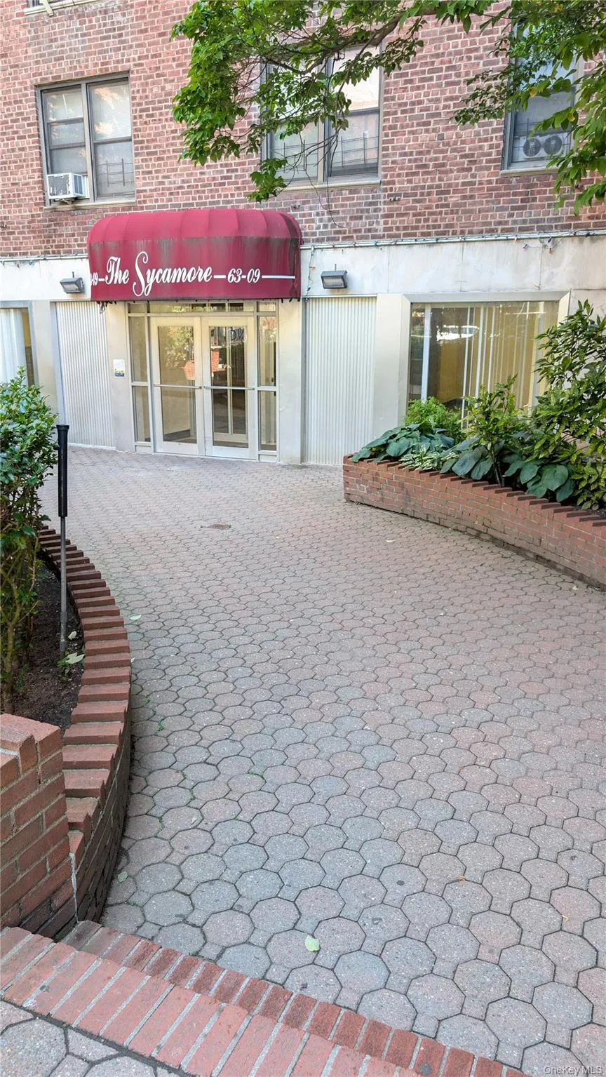 6309 108th Street, New York, NY, 1 Bedroom Bedrooms, 5 Rooms Rooms,1 BathroomBathrooms,Residential,For Rent,108th Street,0,1038038 6309 108th Street, New York, NY, 1 Bedroom Bedrooms, 5 Rooms Rooms,1 BathroomBathrooms,Residential,For Rent,108th Street,0,1038038