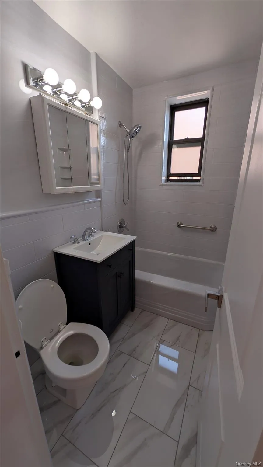 6309 108th Street, New York, NY, 1 Bedroom Bedrooms, 5 Rooms Rooms,1 BathroomBathrooms,Residential,For Rent,108th Street,0,1038038 6309 108th Street, New York, NY, 1 Bedroom Bedrooms, 5 Rooms Rooms,1 BathroomBathrooms,Residential,For Rent,108th Street,0,1038038