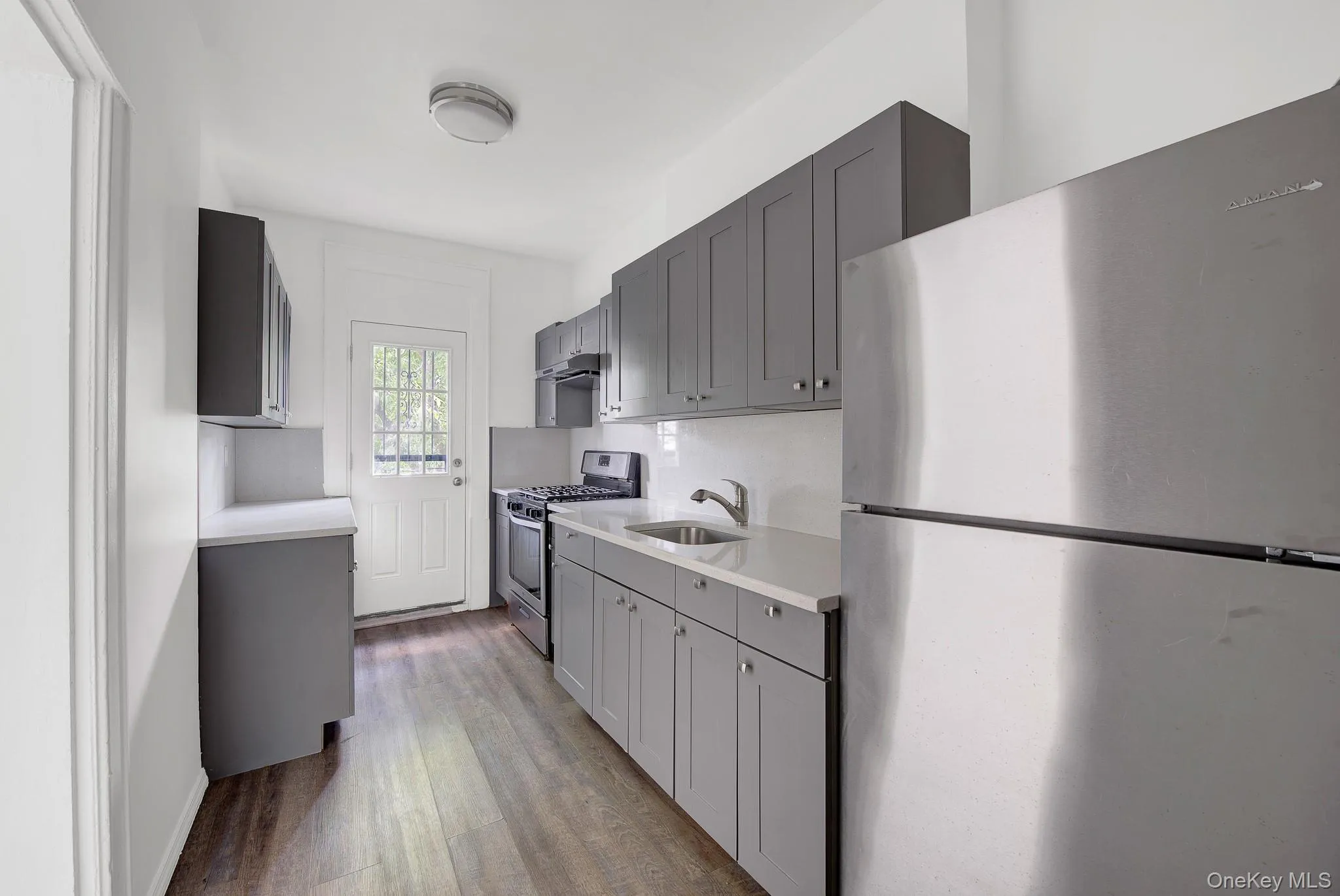 7111 68th Street, New York, NY, 3 Bedrooms Bedrooms, 5 Rooms Rooms,1 BathroomBathrooms,Residential Lease,For Rent,68th,0,1038039 7111 68th Street, New York, NY, 3 Bedrooms Bedrooms, 5 Rooms Rooms,1 BathroomBathrooms,Residential Lease,For Rent,68th,0,1038039