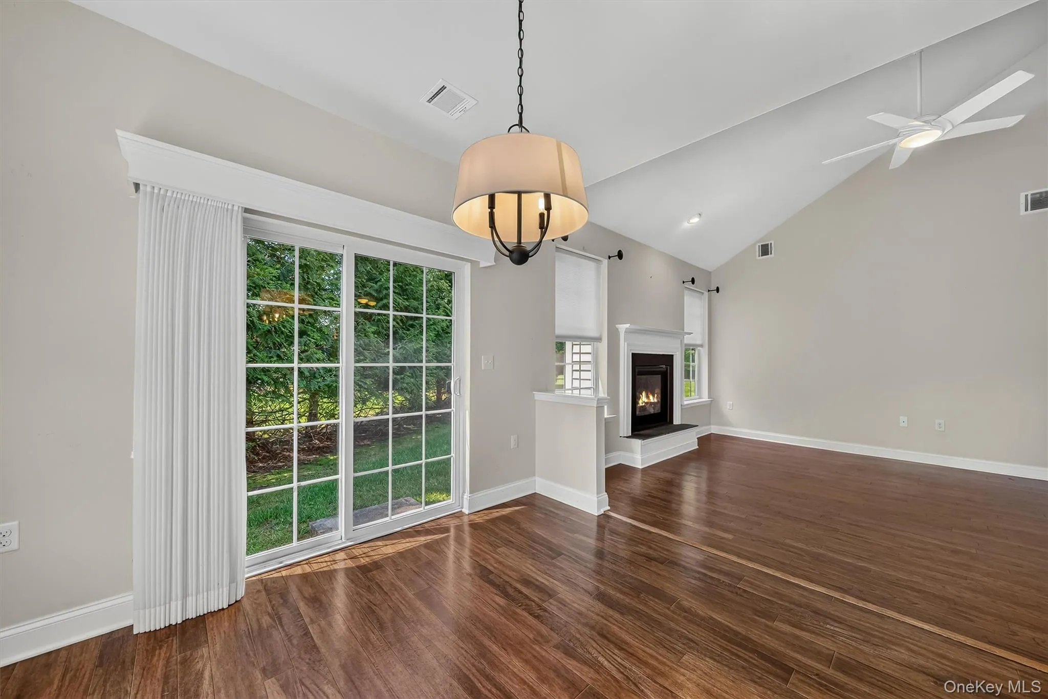 34 Hawthorne Drive, Middletown, NY, 4 Bedrooms Bedrooms, 9 Rooms Rooms,3 BathroomsBathrooms,Residential,For Rent,Hawthorne,0,1038040 34 Hawthorne Drive, Middletown, NY, 4 Bedrooms Bedrooms, 9 Rooms Rooms,3 BathroomsBathrooms,Residential,For Rent,Hawthorne,0,1038040