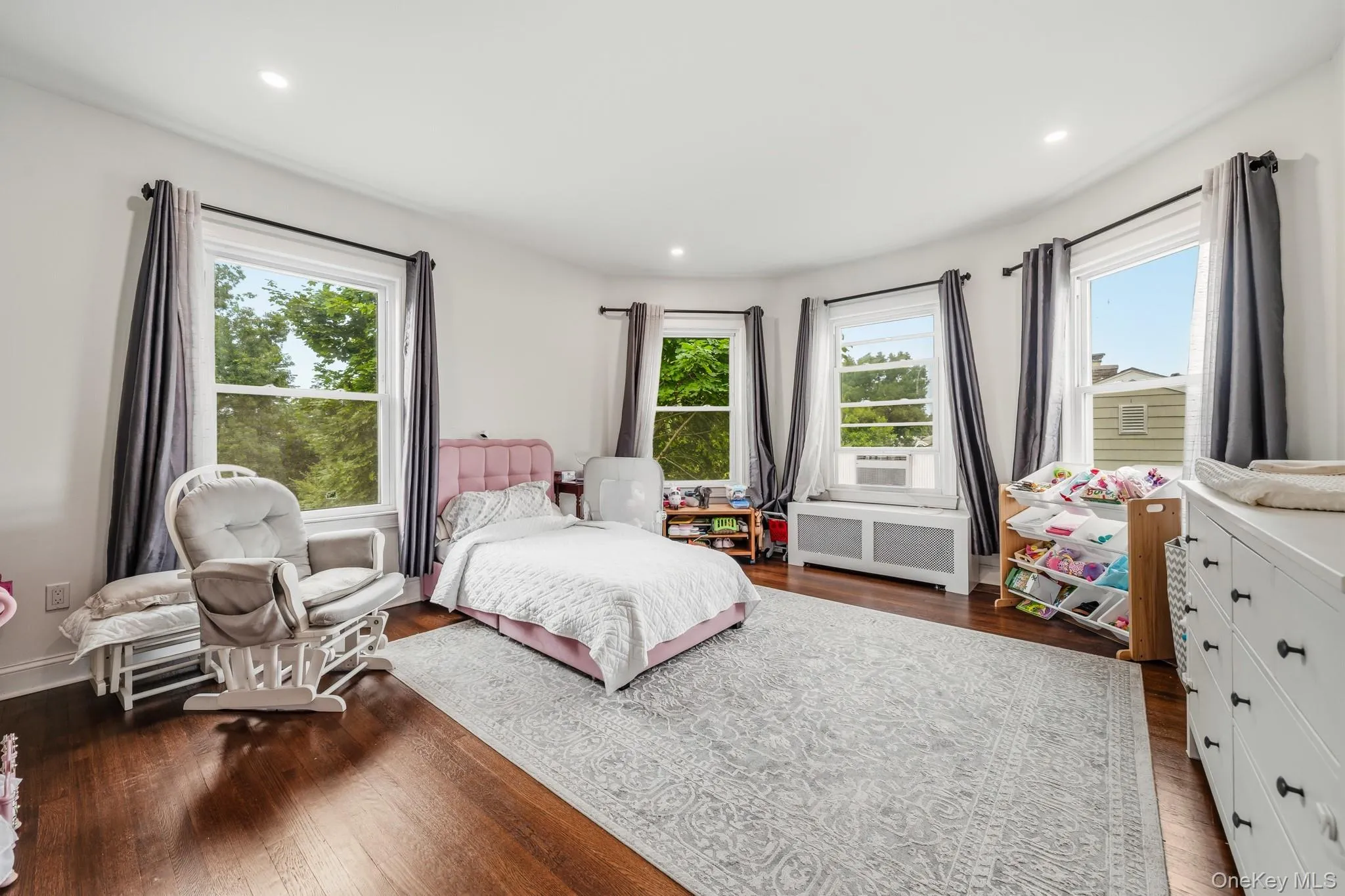 8 Bolton Place, Rye Town, NY, 5 Bedrooms Bedrooms, 10 Rooms Rooms,4 BathroomsBathrooms,Residential,For Rent,Bolton,0,1038042 8 Bolton Place, Rye Town, NY, 5 Bedrooms Bedrooms, 10 Rooms Rooms,4 BathroomsBathrooms,Residential,For Rent,Bolton,0,1038042