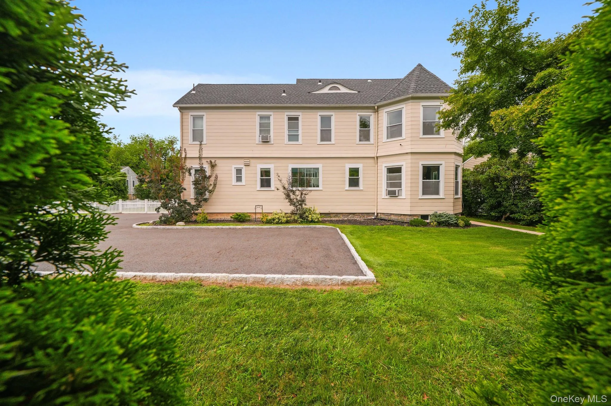 8 Bolton Place, Rye Town, NY, 5 Bedrooms Bedrooms, 10 Rooms Rooms,4 BathroomsBathrooms,Residential,For Rent,Bolton,0,1038042 8 Bolton Place, Rye Town, NY, 5 Bedrooms Bedrooms, 10 Rooms Rooms,4 BathroomsBathrooms,Residential,For Rent,Bolton,0,1038042