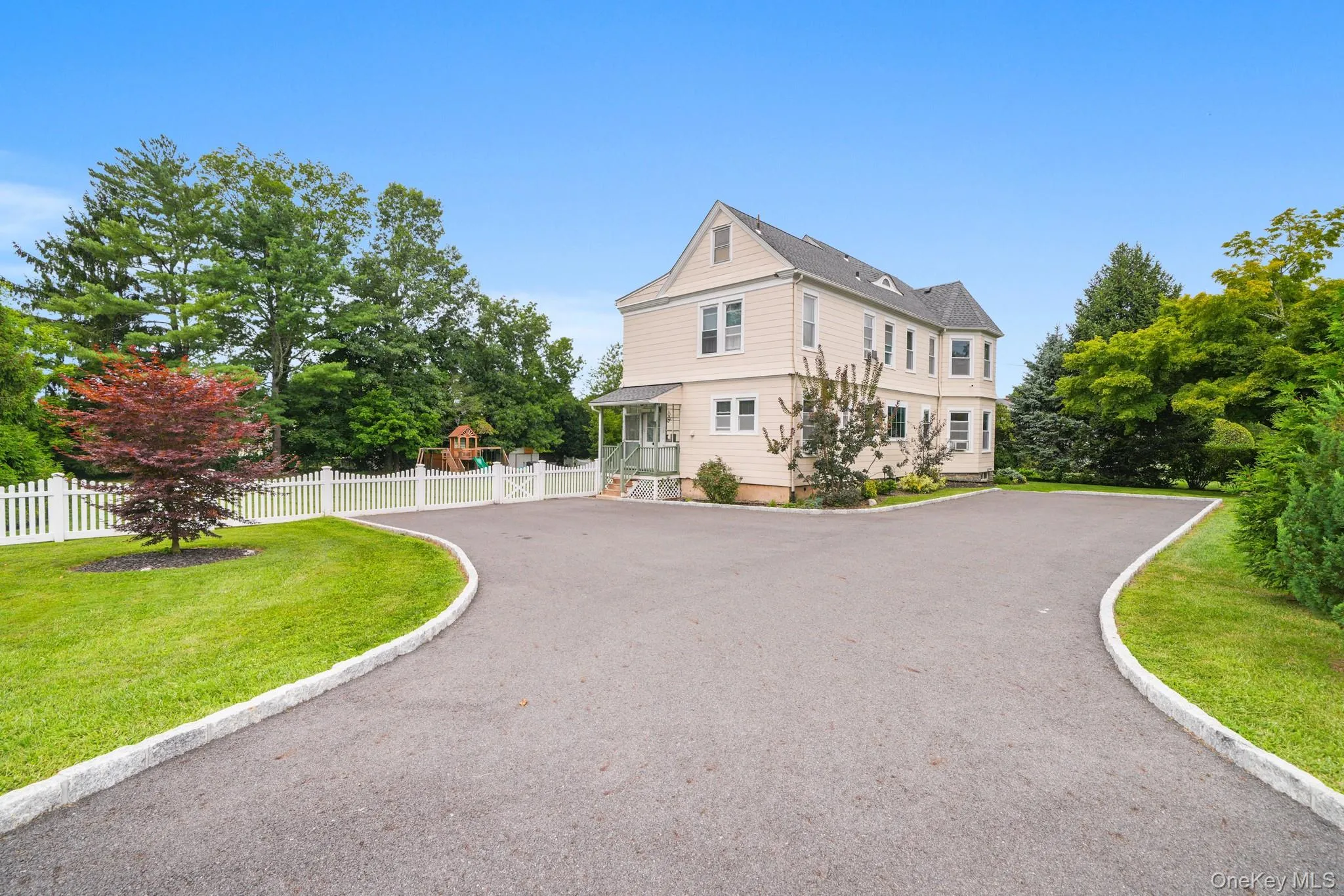 8 Bolton Place, Rye Town, NY, 5 Bedrooms Bedrooms, 10 Rooms Rooms,4 BathroomsBathrooms,Residential,For Rent,Bolton,0,1038042 8 Bolton Place, Rye Town, NY, 5 Bedrooms Bedrooms, 10 Rooms Rooms,4 BathroomsBathrooms,Residential,For Rent,Bolton,0,1038042
