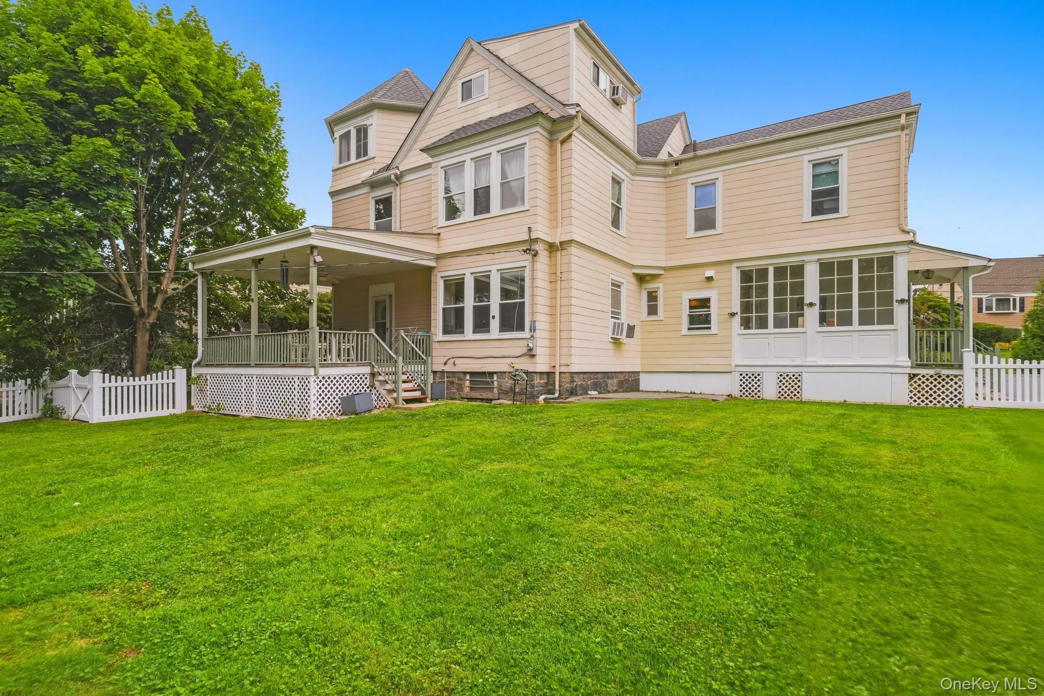 8 Bolton Place, Rye Town, NY, 5 Bedrooms Bedrooms, 10 Rooms Rooms,4 BathroomsBathrooms,Residential,For Rent,Bolton,0,1038042 8 Bolton Place, Rye Town, NY, 5 Bedrooms Bedrooms, 10 Rooms Rooms,4 BathroomsBathrooms,Residential,For Rent,Bolton,0,1038042