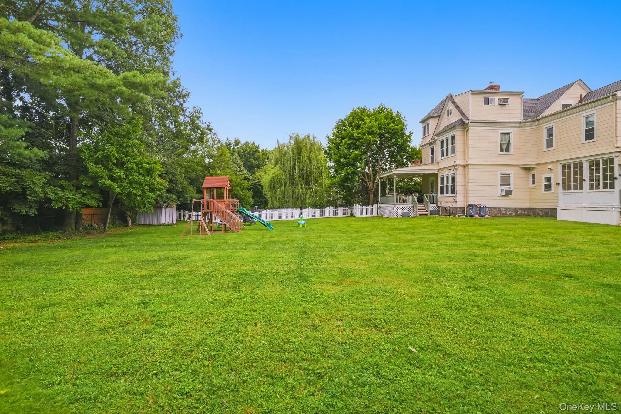 8 Bolton Place, Rye Town, NY, 5 Bedrooms Bedrooms, 10 Rooms Rooms,4 BathroomsBathrooms,Residential,For Rent,Bolton,0,1038042 8 Bolton Place, Rye Town, NY, 5 Bedrooms Bedrooms, 10 Rooms Rooms,4 BathroomsBathrooms,Residential,For Rent,Bolton,0,1038042