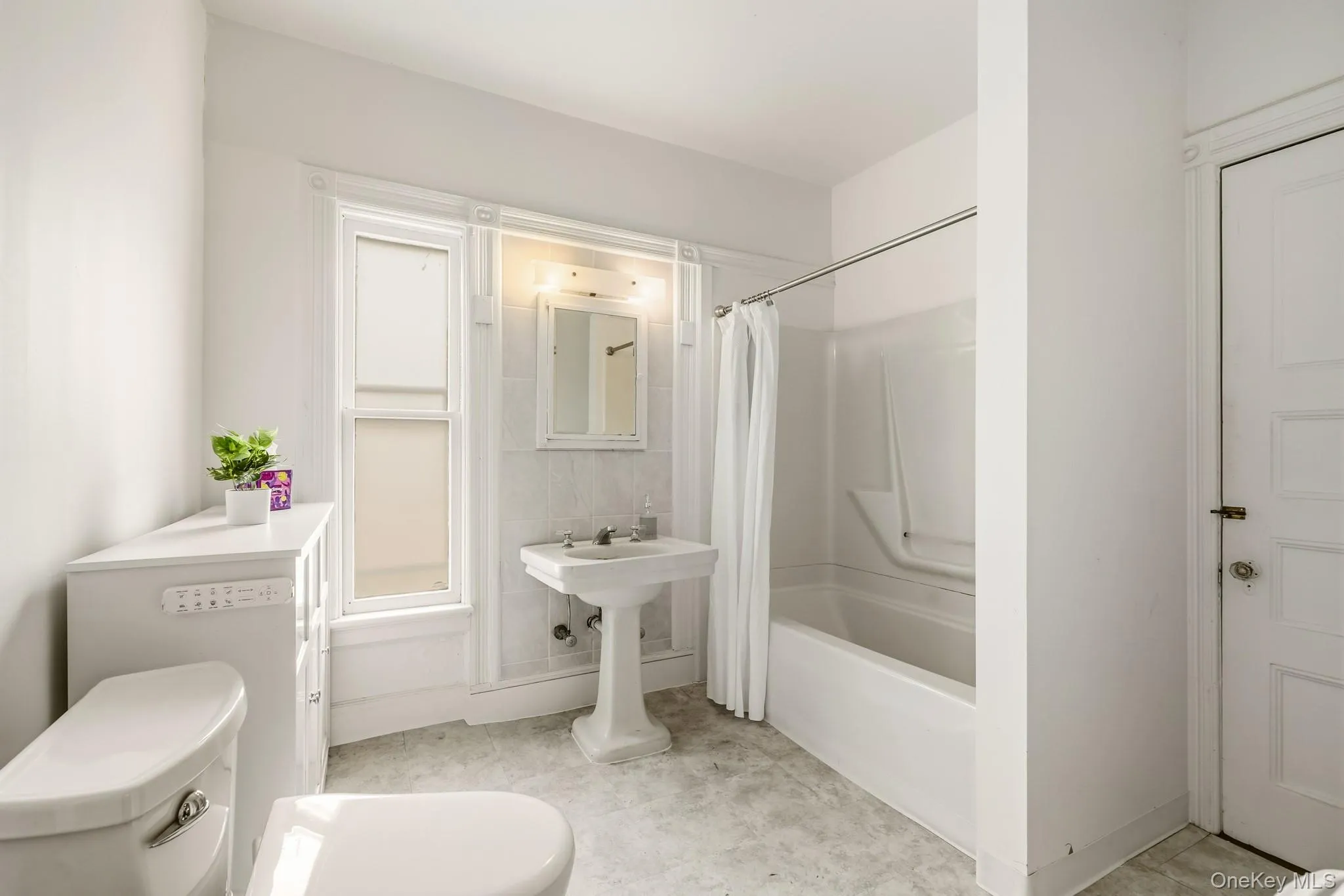 8 Bolton Place, Rye Town, NY, 5 Bedrooms Bedrooms, 10 Rooms Rooms,4 BathroomsBathrooms,Residential,For Rent,Bolton,0,1038042 8 Bolton Place, Rye Town, NY, 5 Bedrooms Bedrooms, 10 Rooms Rooms,4 BathroomsBathrooms,Residential,For Rent,Bolton,0,1038042