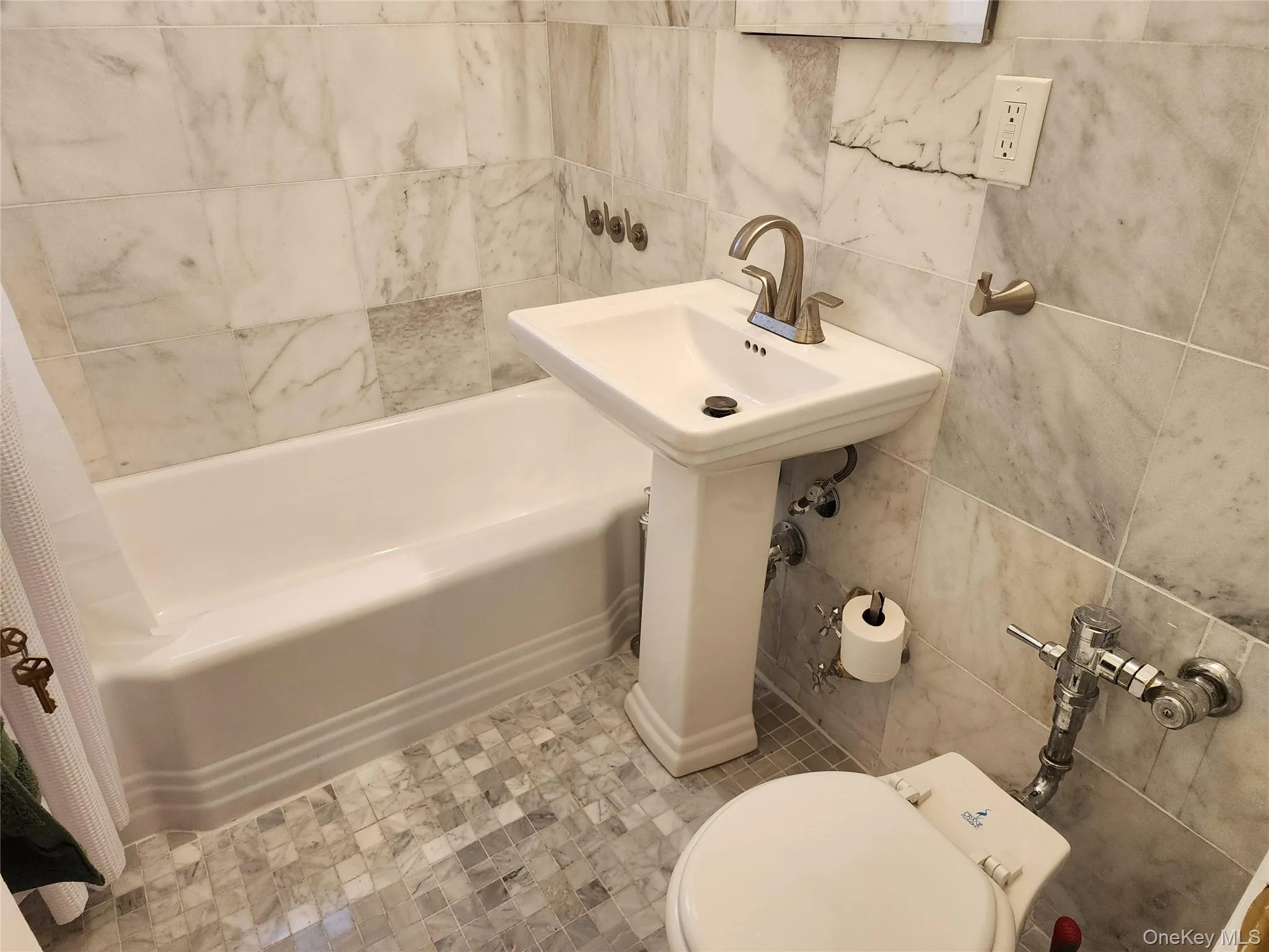 123-25 82nd Avenue, New York, NY, 1 Bedroom Bedrooms, 3 Rooms Rooms,1 BathroomBathrooms,Residential,For Rent,82nd,0,1038046 123-25 82nd Avenue, New York, NY, 1 Bedroom Bedrooms, 3 Rooms Rooms,1 BathroomBathrooms,Residential,For Rent,82nd,0,1038046
