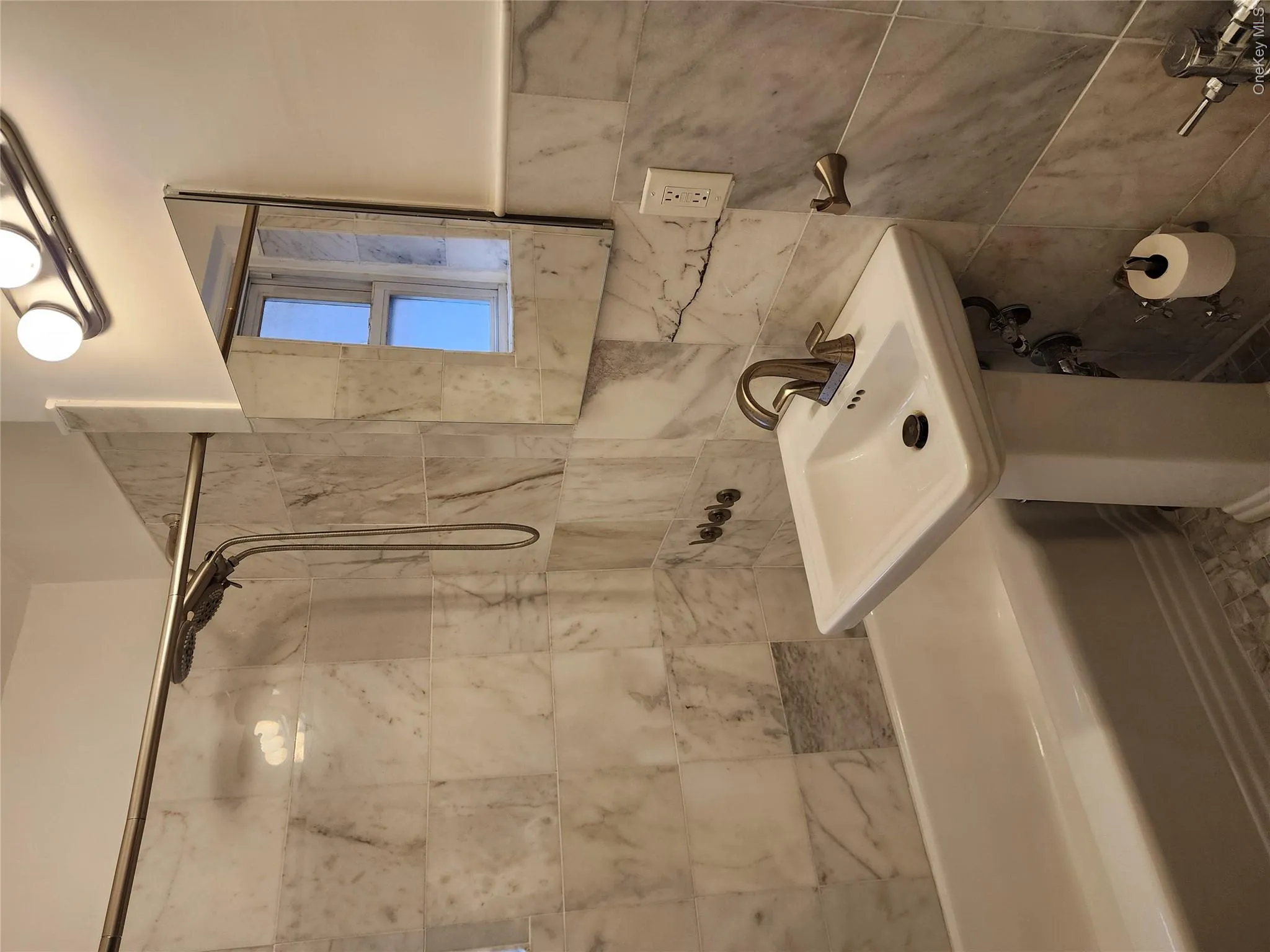 123-25 82nd Avenue, New York, NY, 1 Bedroom Bedrooms, 3 Rooms Rooms,1 BathroomBathrooms,Residential,For Rent,82nd,0,1038046 123-25 82nd Avenue, New York, NY, 1 Bedroom Bedrooms, 3 Rooms Rooms,1 BathroomBathrooms,Residential,For Rent,82nd,0,1038046