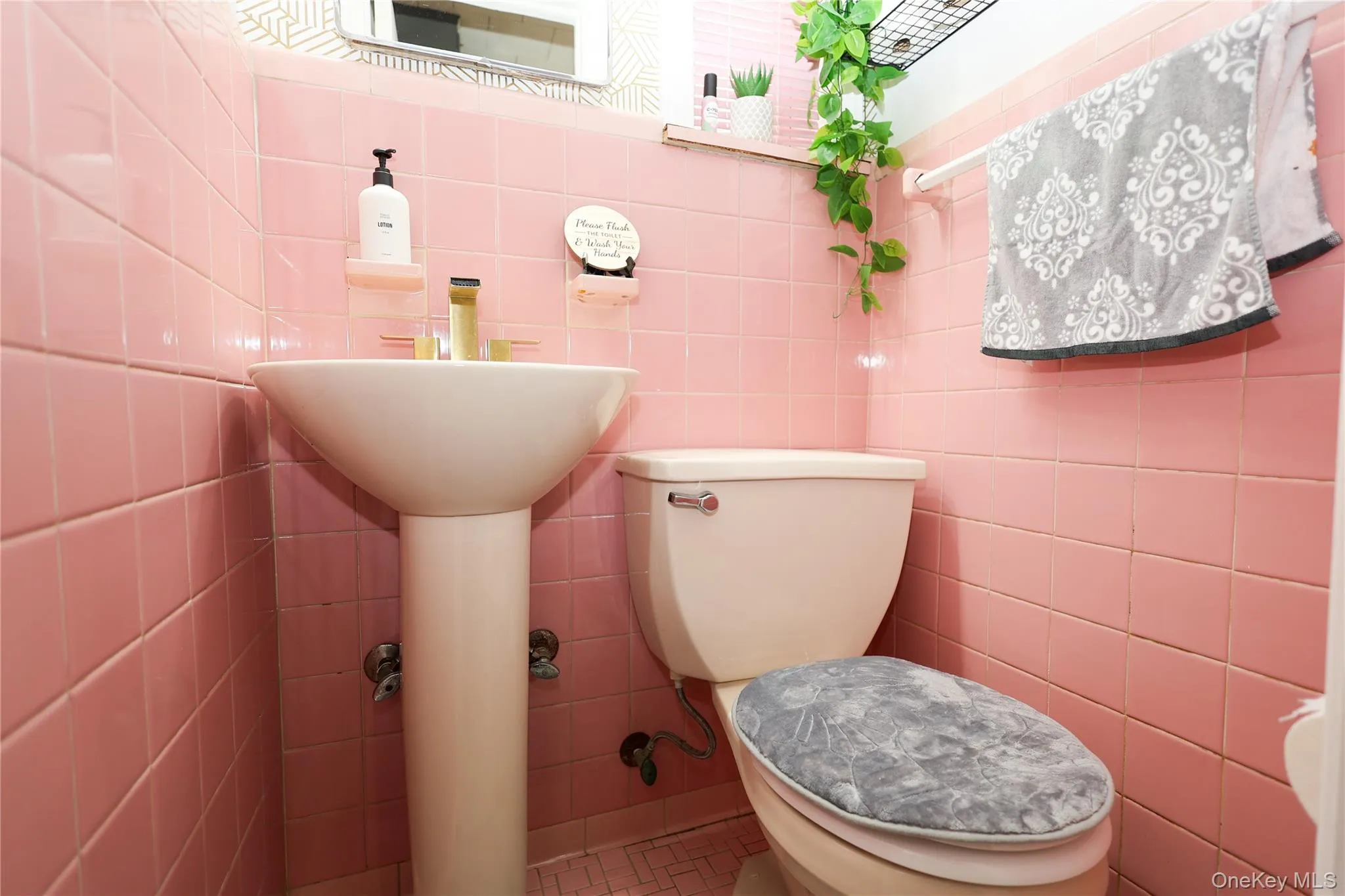 13446 229th Street, New York, NY, 3 Bedrooms Bedrooms, 8 Rooms Rooms,2 BathroomsBathrooms,Residential,For Rent,229th,0,1038048 13446 229th Street, New York, NY, 3 Bedrooms Bedrooms, 8 Rooms Rooms,2 BathroomsBathrooms,Residential,For Rent,229th,0,1038048