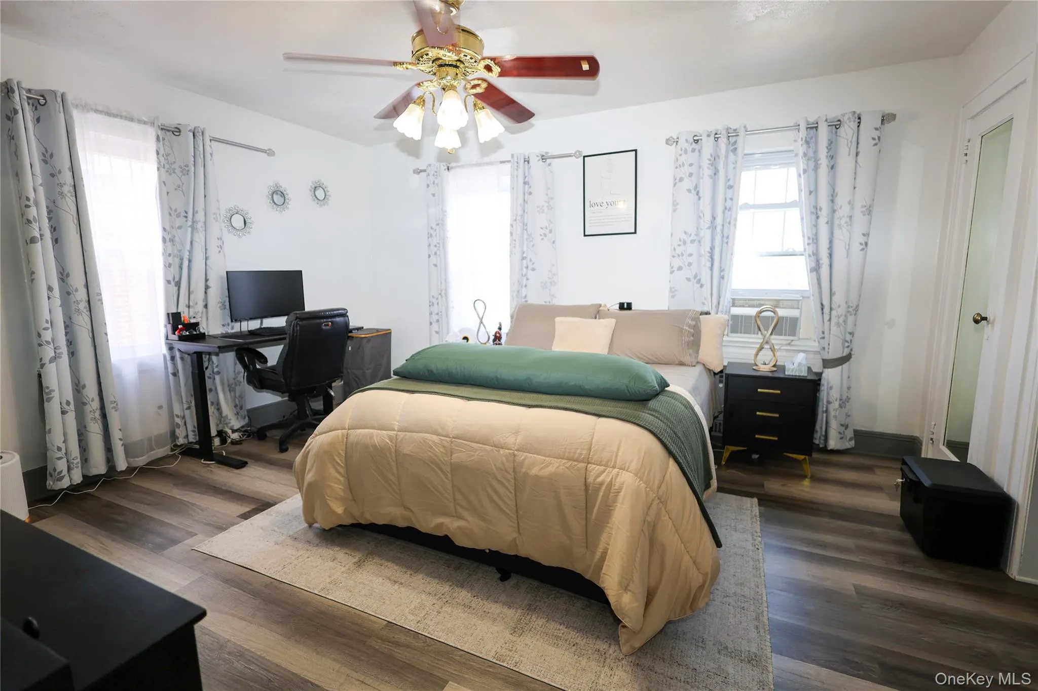13446 229th Street, New York, NY, 3 Bedrooms Bedrooms, 8 Rooms Rooms,2 BathroomsBathrooms,Residential,For Rent,229th,0,1038048 13446 229th Street, New York, NY, 3 Bedrooms Bedrooms, 8 Rooms Rooms,2 BathroomsBathrooms,Residential,For Rent,229th,0,1038048