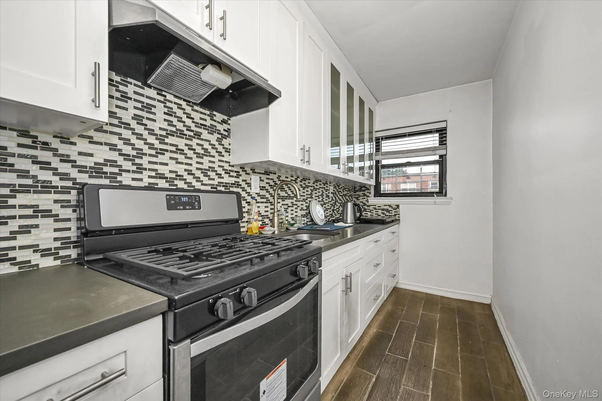 144-24 72nd Avenue, New York, NY, 3 Bedrooms Bedrooms, 6 Rooms Rooms,1 BathroomBathrooms,Residential,For Rent,72nd,0,1038049 144-24 72nd Avenue, New York, NY, 3 Bedrooms Bedrooms, 6 Rooms Rooms,1 BathroomBathrooms,Residential,For Rent,72nd,0,1038049