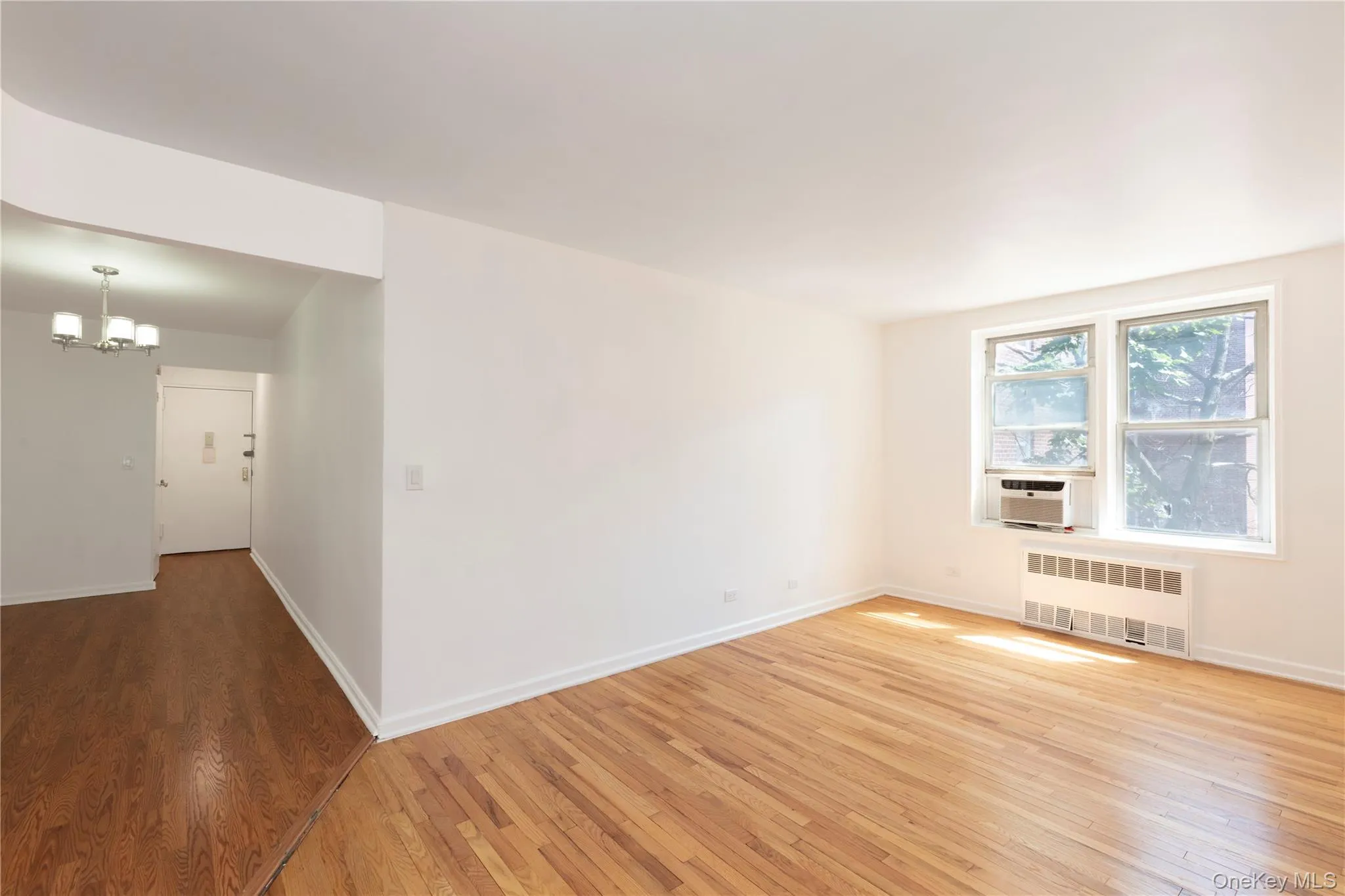 33-24 91 Street, New York, NY, 3 Bedrooms Bedrooms, 7 Rooms Rooms,1 BathroomBathrooms,Residential,For Rent,91,0,1038053 33-24 91 Street, New York, NY, 3 Bedrooms Bedrooms, 7 Rooms Rooms,1 BathroomBathrooms,Residential,For Rent,91,0,1038053