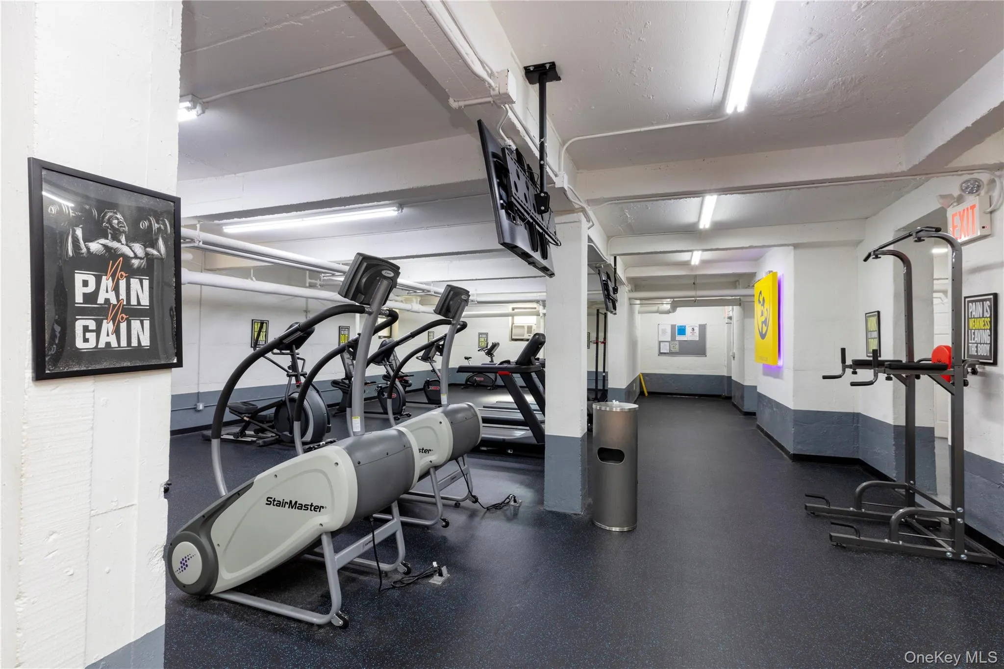 33-24 91 Street, New York, NY, 3 Bedrooms Bedrooms, 7 Rooms Rooms,1 BathroomBathrooms,Residential,For Rent,91,0,1038053 33-24 91 Street, New York, NY, 3 Bedrooms Bedrooms, 7 Rooms Rooms,1 BathroomBathrooms,Residential,For Rent,91,0,1038053