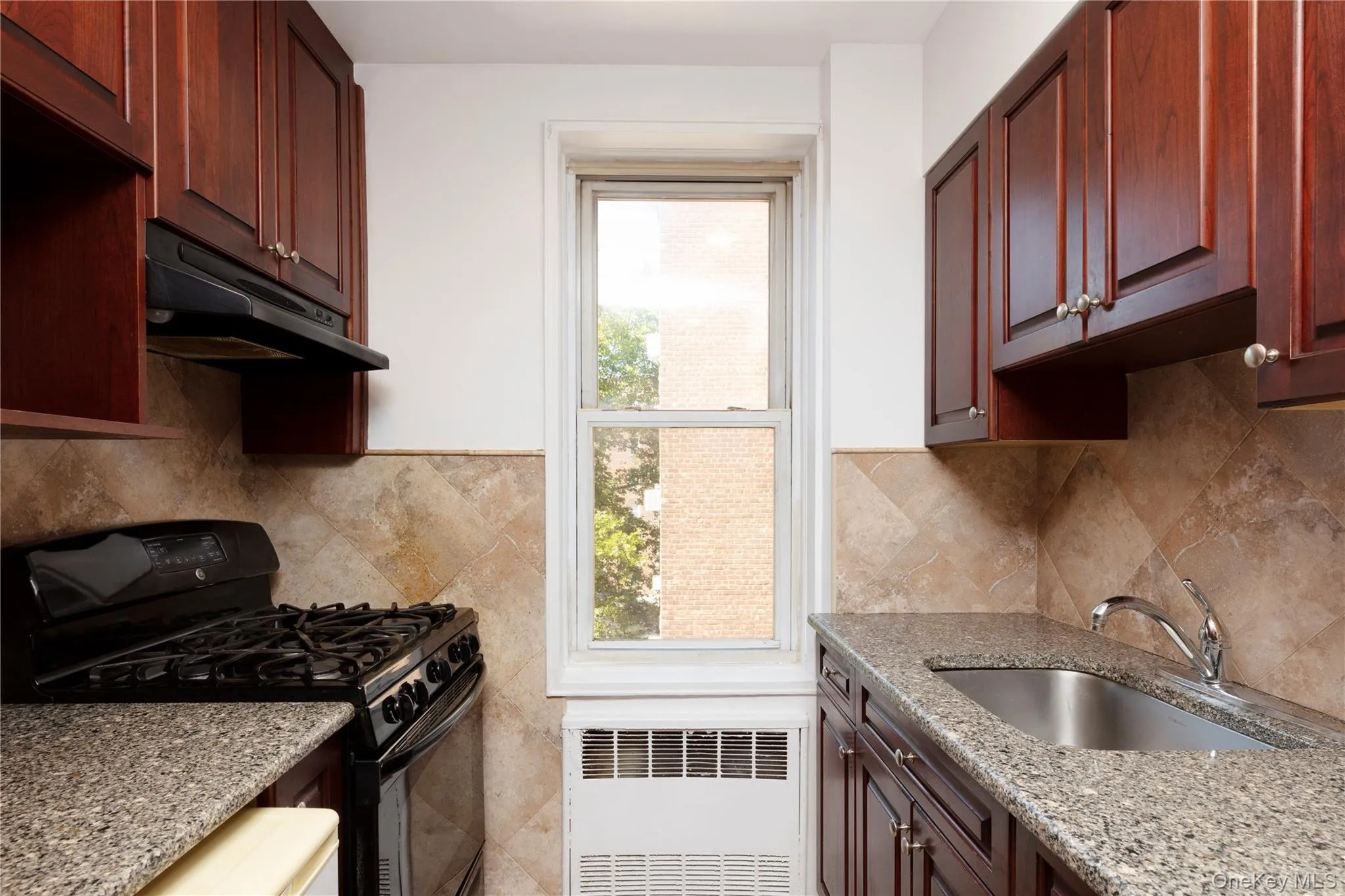 33-24 91 Street, New York, NY, 3 Bedrooms Bedrooms, 7 Rooms Rooms,1 BathroomBathrooms,Residential,For Rent,91,0,1038053 33-24 91 Street, New York, NY, 3 Bedrooms Bedrooms, 7 Rooms Rooms,1 BathroomBathrooms,Residential,For Rent,91,0,1038053