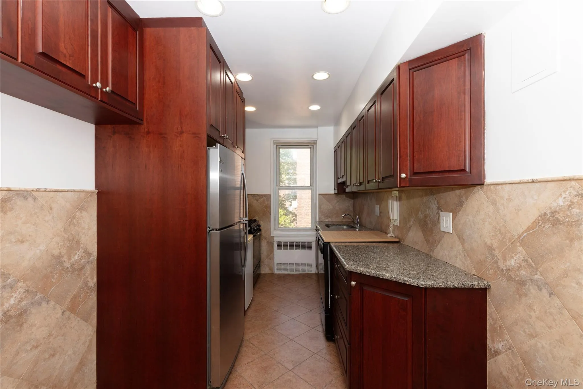 33-24 91 Street, New York, NY, 3 Bedrooms Bedrooms, 7 Rooms Rooms,1 BathroomBathrooms,Residential,For Rent,91,0,1038053 33-24 91 Street, New York, NY, 3 Bedrooms Bedrooms, 7 Rooms Rooms,1 BathroomBathrooms,Residential,For Rent,91,0,1038053