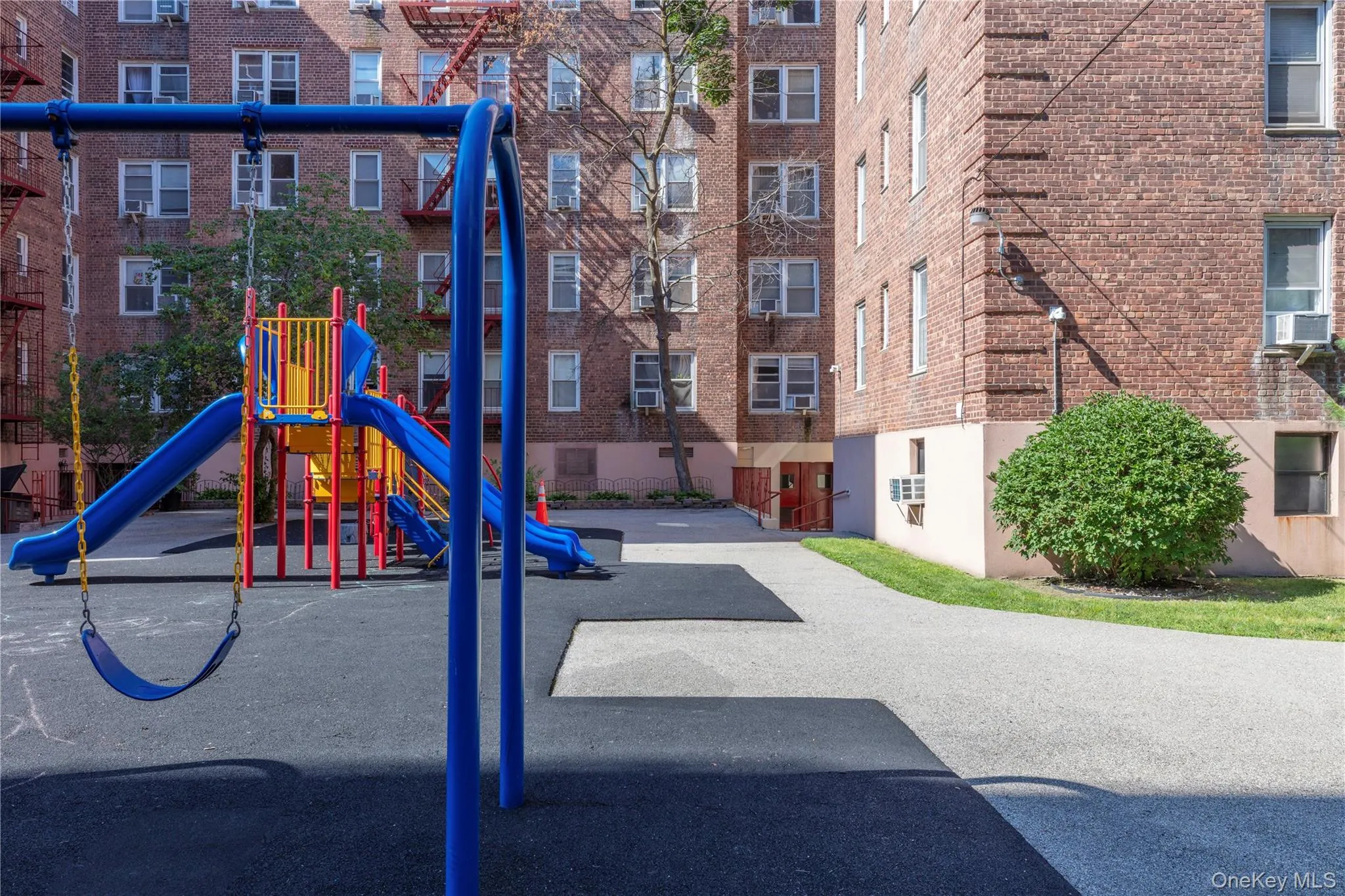 33-24 91 Street, New York, NY, 3 Bedrooms Bedrooms, 7 Rooms Rooms,1 BathroomBathrooms,Residential,For Rent,91,0,1038053 33-24 91 Street, New York, NY, 3 Bedrooms Bedrooms, 7 Rooms Rooms,1 BathroomBathrooms,Residential,For Rent,91,0,1038053