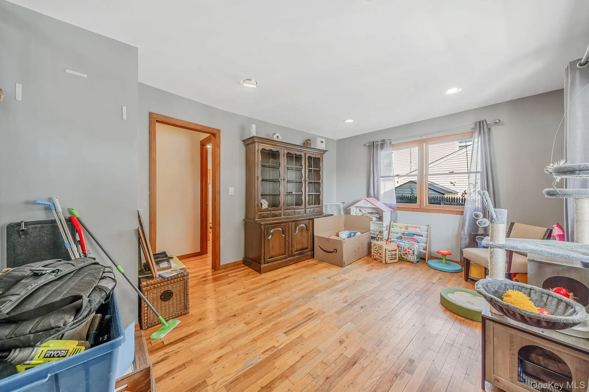 65 Sylvia Drive, Islip, NY, 5 Bedrooms Bedrooms, 8 Rooms Rooms,2 BathroomsBathrooms,Residential,For Rent,Sylvia,0,1038063 65 Sylvia Drive, Islip, NY, 5 Bedrooms Bedrooms, 8 Rooms Rooms,2 BathroomsBathrooms,Residential,For Rent,Sylvia,0,1038063