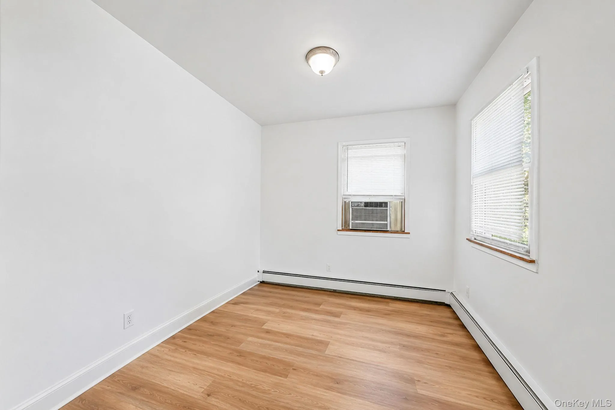 65 Sylvia Drive, Islip, NY, 5 Bedrooms Bedrooms, 8 Rooms Rooms,2 BathroomsBathrooms,Residential,For Rent,Sylvia,0,1038063 65 Sylvia Drive, Islip, NY, 5 Bedrooms Bedrooms, 8 Rooms Rooms,2 BathroomsBathrooms,Residential,For Rent,Sylvia,0,1038063