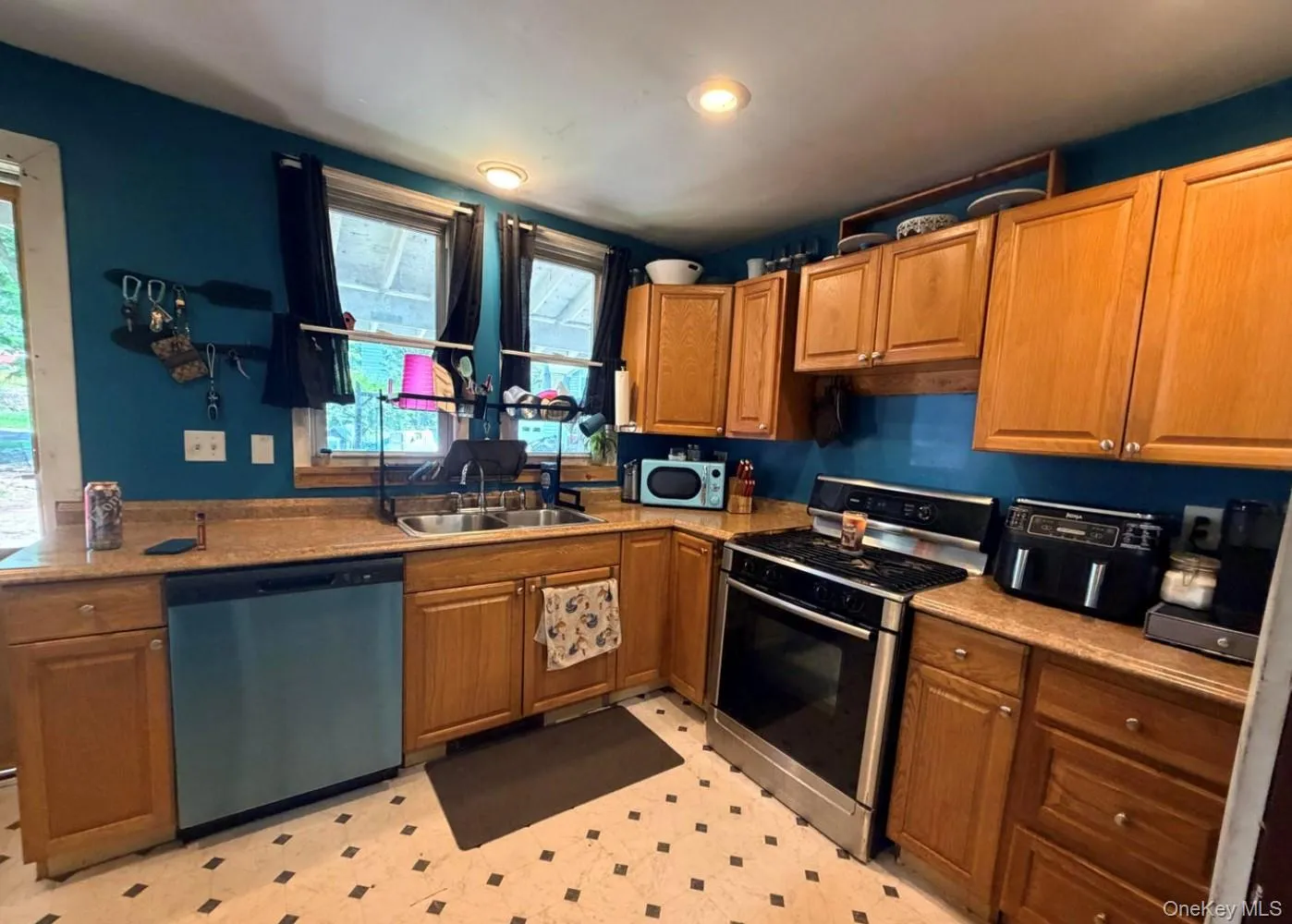 317 Chestnut Street, Liberty, NY, 4 Bedrooms Bedrooms, 7 Rooms Rooms,1 BathroomBathrooms,Residential,For Rent,Chestnut,0,1038064 317 Chestnut Street, Liberty, NY, 4 Bedrooms Bedrooms, 7 Rooms Rooms,1 BathroomBathrooms,Residential,For Rent,Chestnut,0,1038064