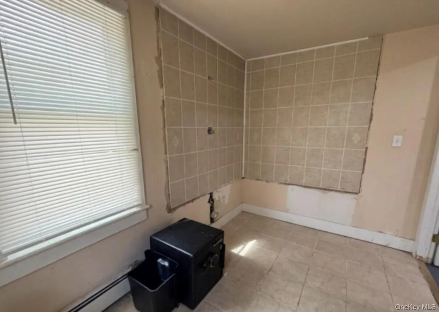 Master half bath with water hookup for tub and/or shower Master half bath with water hookup for tub and/or shower