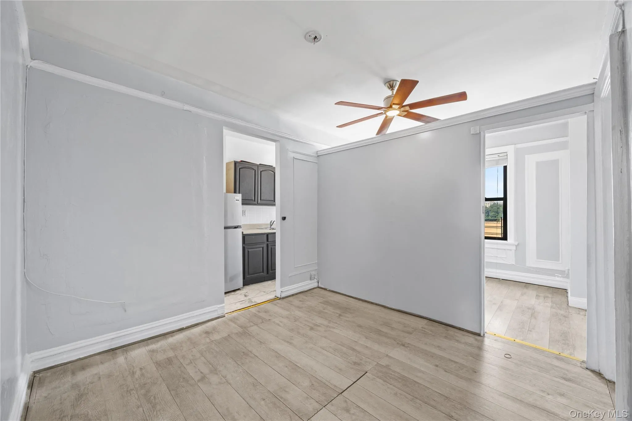 1015 Summit Avenue, New York, NY, 2 Rooms Rooms,1 BathroomBathrooms,Residential,For Rent,Summit,0,1038066 1015 Summit Avenue, New York, NY, 2 Rooms Rooms,1 BathroomBathrooms,Residential,For Rent,Summit,0,1038066