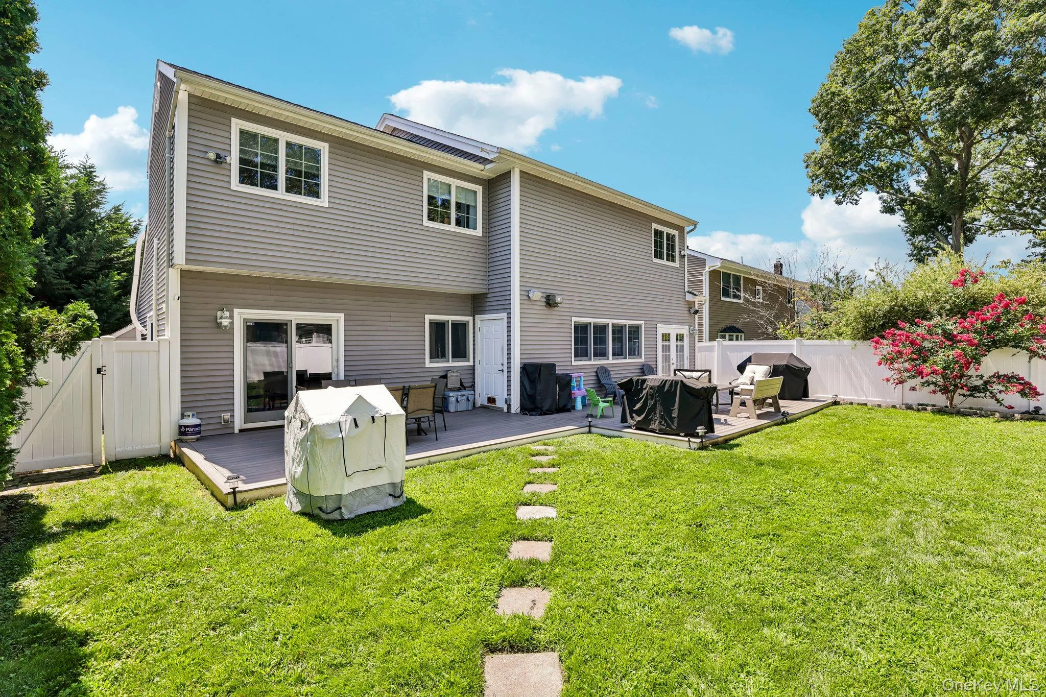 231 Koehl Street, Oyster Bay, NY, 5 Bedrooms Bedrooms, 10 Rooms Rooms,2 BathroomsBathrooms,Residential,For Rent,Koehl,0,1038068 231 Koehl Street, Oyster Bay, NY, 5 Bedrooms Bedrooms, 10 Rooms Rooms,2 BathroomsBathrooms,Residential,For Rent,Koehl,0,1038068