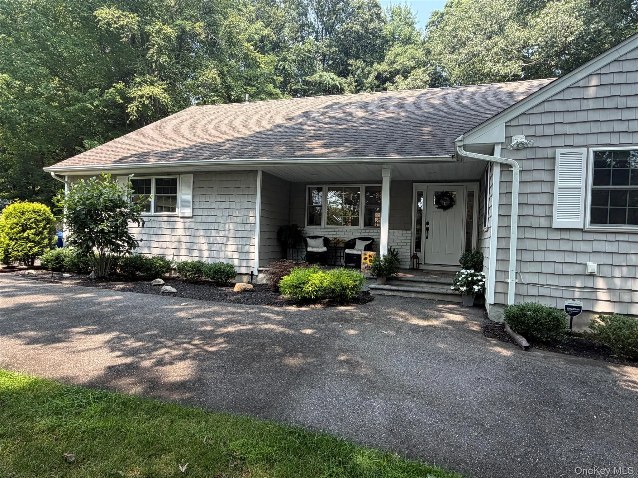 457 Wolf Hill, Huntington, NY, 3 Bedrooms Bedrooms, 10 Rooms Rooms,3 BathroomsBathrooms,Residential,For Rent,Wolf Hill,0,1038070 457 Wolf Hill, Huntington, NY, 3 Bedrooms Bedrooms, 10 Rooms Rooms,3 BathroomsBathrooms,Residential,For Rent,Wolf Hill,0,1038070