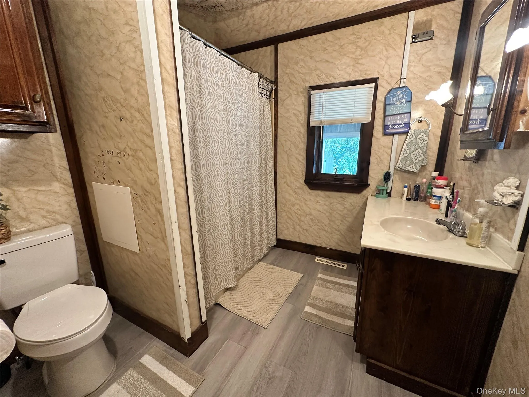 110 Foss Lane, Deerpark, NY, 4 Bedrooms Bedrooms, 7 Rooms Rooms,2 BathroomsBathrooms,Residential,For Rent,Foss,0,1038074 110 Foss Lane, Deerpark, NY, 4 Bedrooms Bedrooms, 7 Rooms Rooms,2 BathroomsBathrooms,Residential,For Rent,Foss,0,1038074