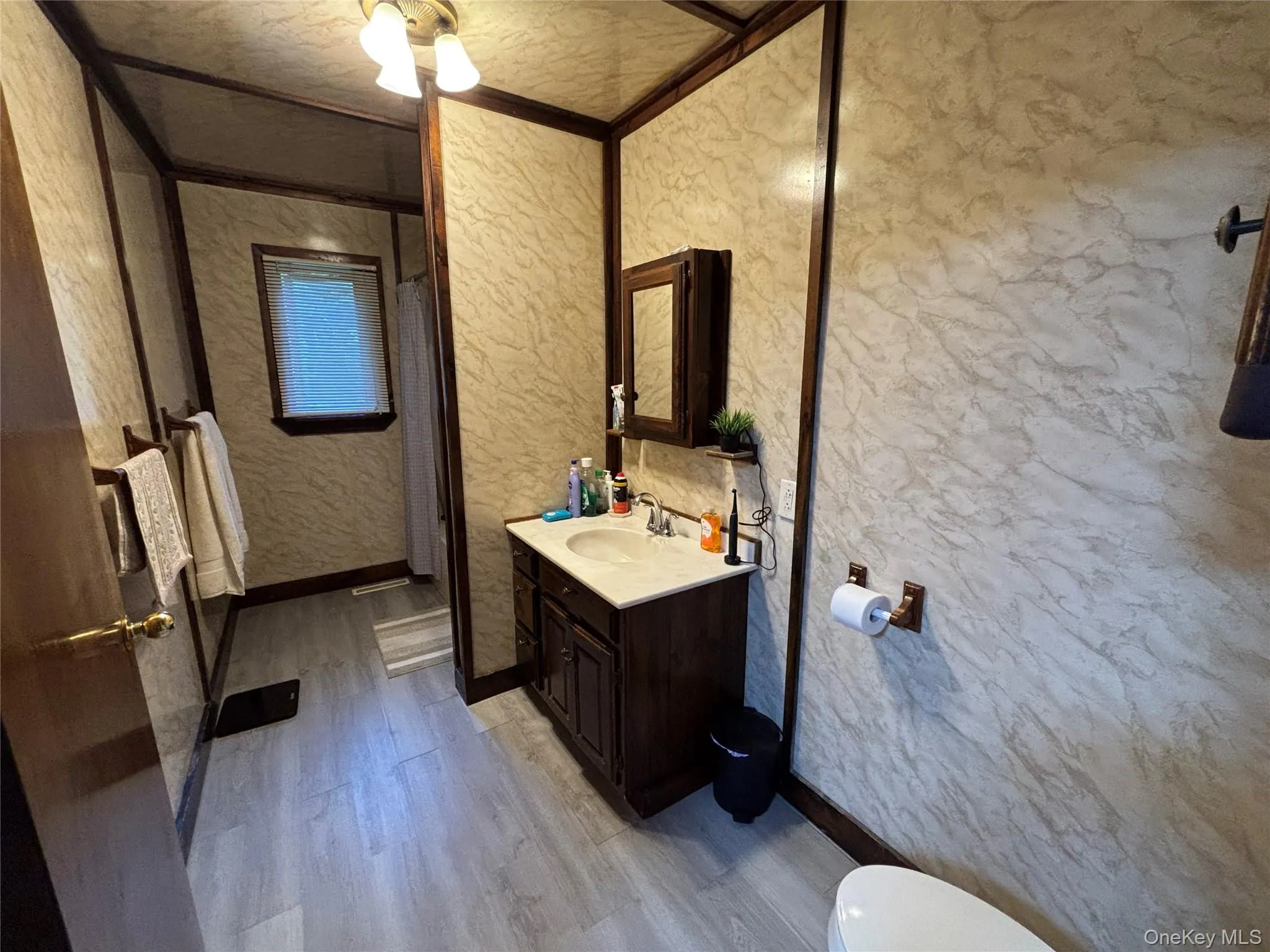 110 Foss Lane, Deerpark, NY, 4 Bedrooms Bedrooms, 7 Rooms Rooms,2 BathroomsBathrooms,Residential,For Rent,Foss,0,1038074 110 Foss Lane, Deerpark, NY, 4 Bedrooms Bedrooms, 7 Rooms Rooms,2 BathroomsBathrooms,Residential,For Rent,Foss,0,1038074