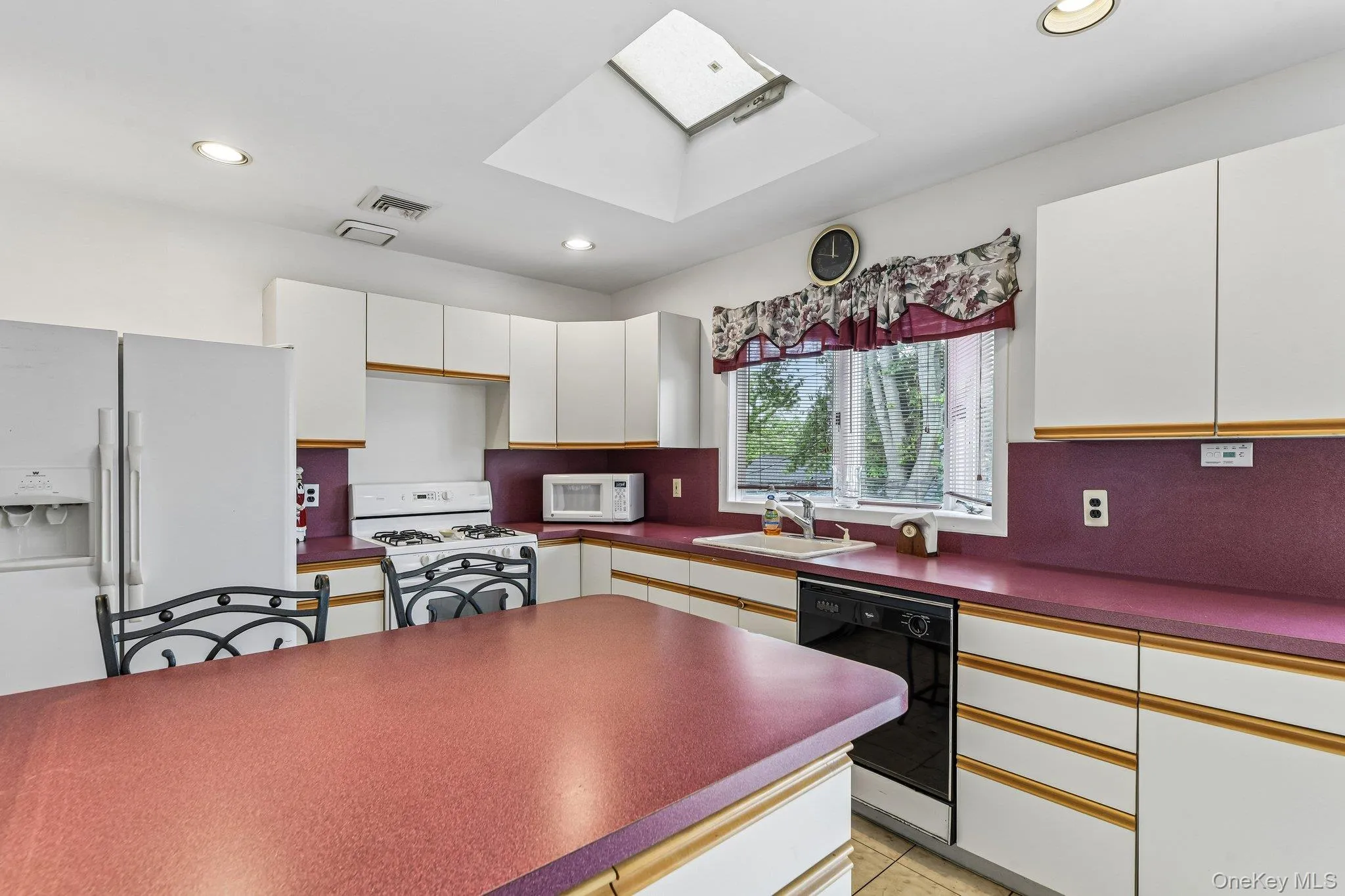 1010 Douglas Avenue, Hempstead, NY, 6 Bedrooms Bedrooms, 14 Rooms Rooms,3 BathroomsBathrooms,Residential,For Rent,Douglas,0,1038080 1010 Douglas Avenue, Hempstead, NY, 6 Bedrooms Bedrooms, 14 Rooms Rooms,3 BathroomsBathrooms,Residential,For Rent,Douglas,0,1038080