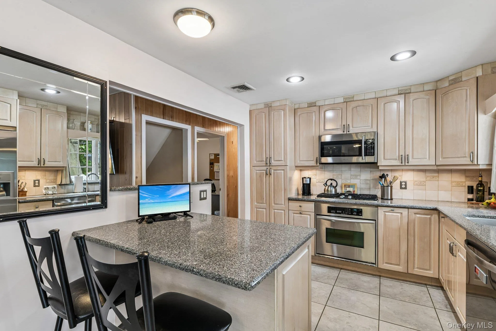 1010 Douglas Avenue, Hempstead, NY, 6 Bedrooms Bedrooms, 14 Rooms Rooms,3 BathroomsBathrooms,Residential,For Rent,Douglas,0,1038080 1010 Douglas Avenue, Hempstead, NY, 6 Bedrooms Bedrooms, 14 Rooms Rooms,3 BathroomsBathrooms,Residential,For Rent,Douglas,0,1038080